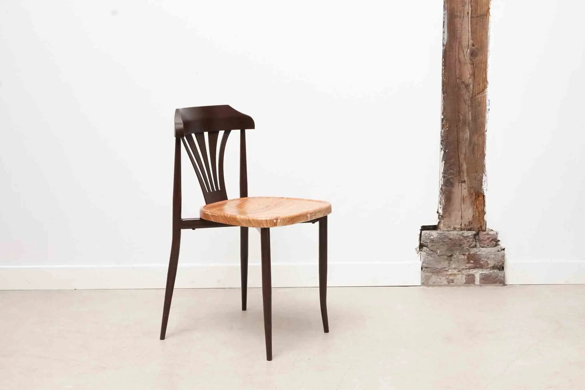 Chaise bistrot plastique Cartel de Belleville