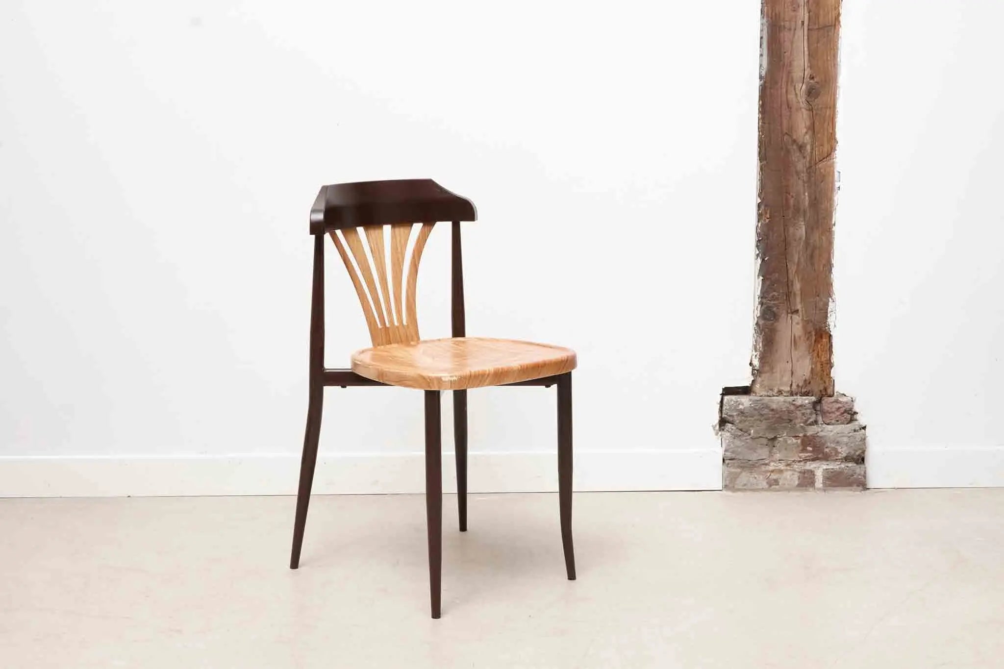 Chaise bistrot plastique Cartel de Belleville