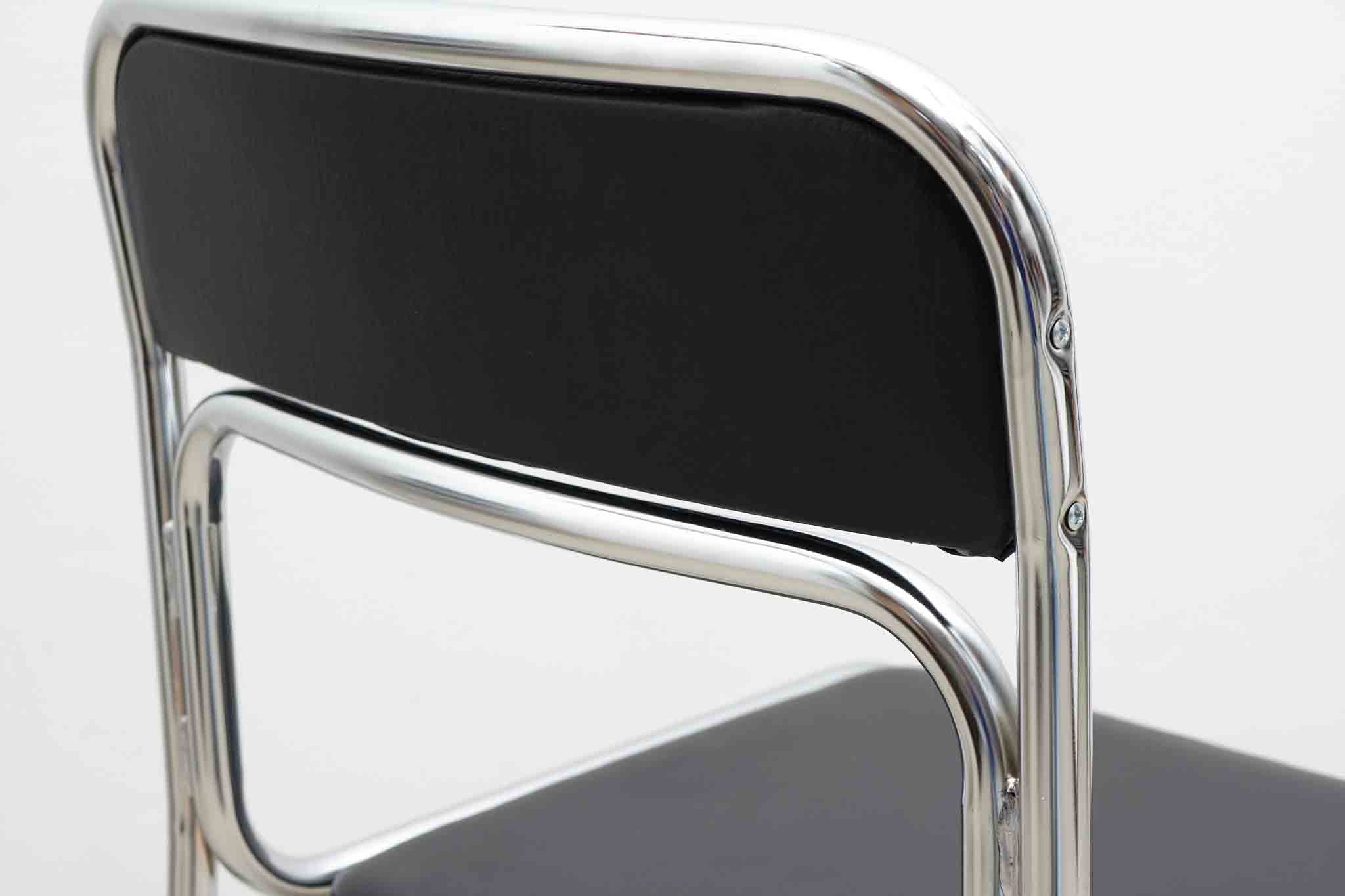Chaise en skaï noir et chrome