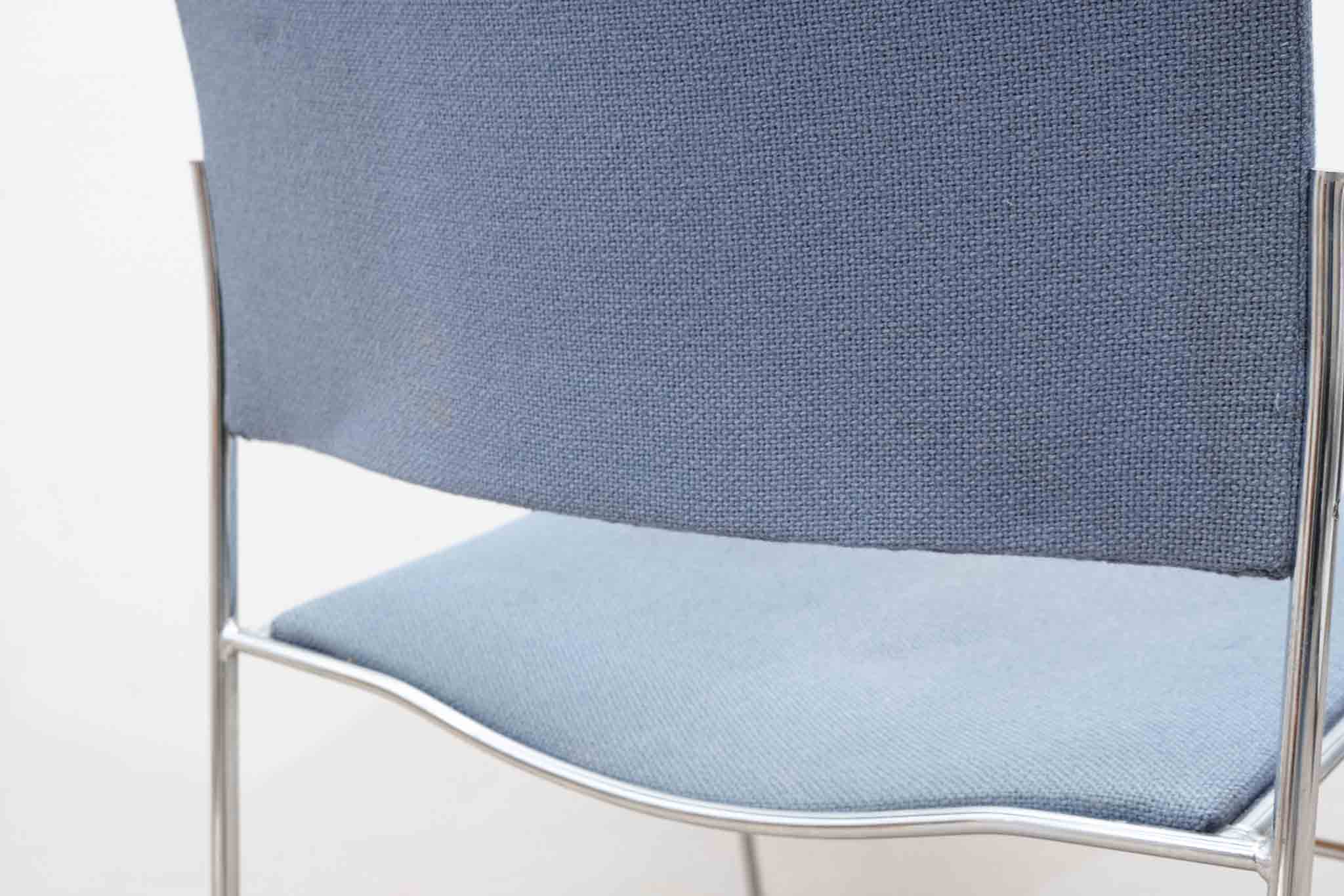 Chaise Howe 4/40 bleue par David Rowland Cartel de Belleville