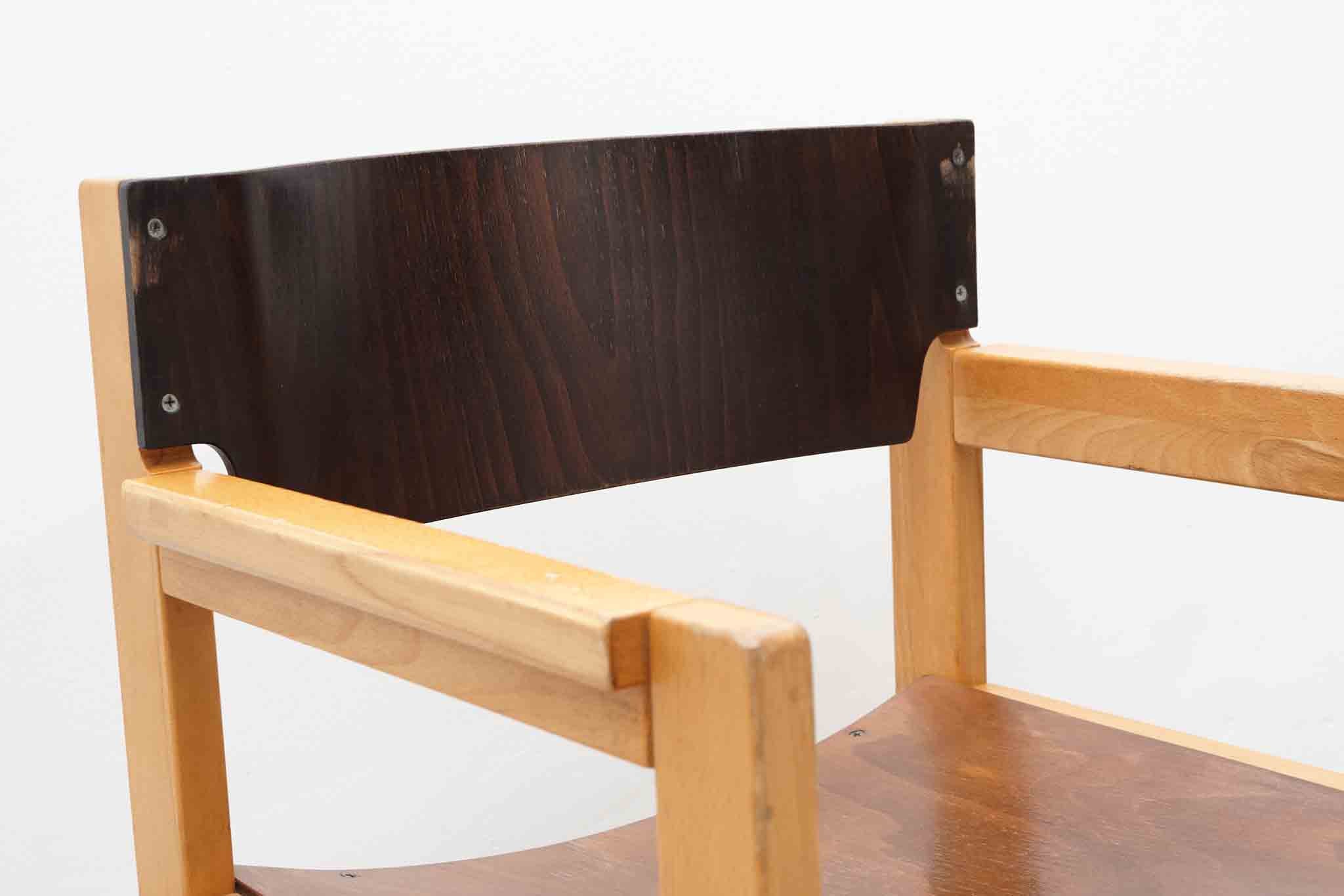 Chaise scandinave avec accoudoirs ébène / hêtre