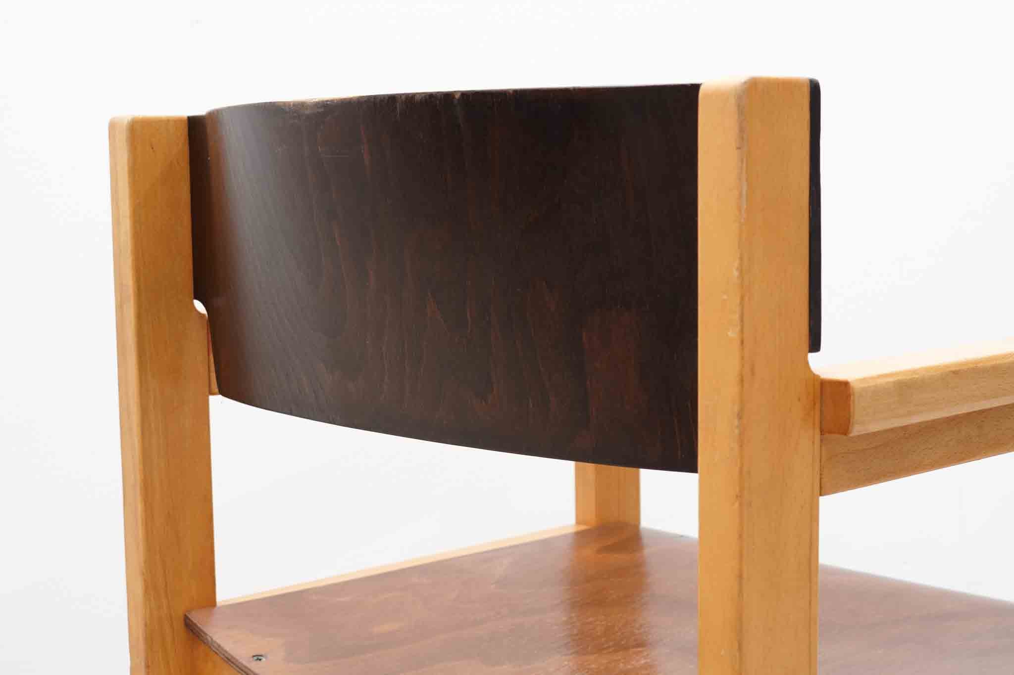 Chaise scandinave avec accoudoirs ébène / hêtre