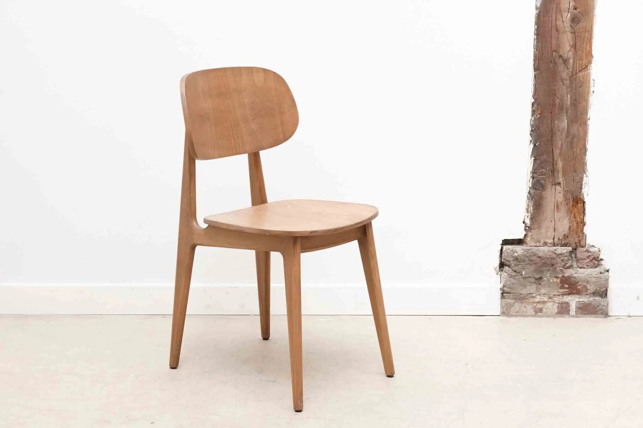 Chaise en bois style Japonais Cartel de Belleville