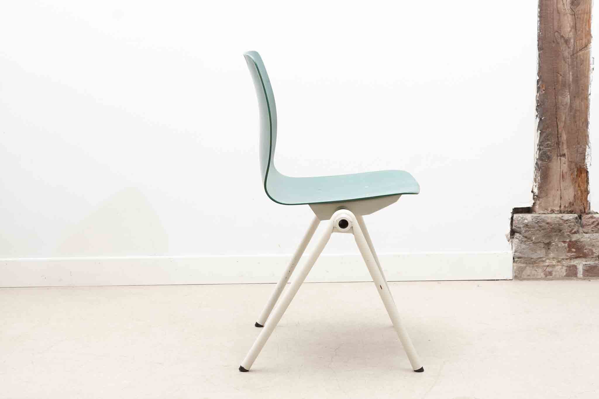 Chaise Galvanitas S30 personnalisable Cartel de Belleville