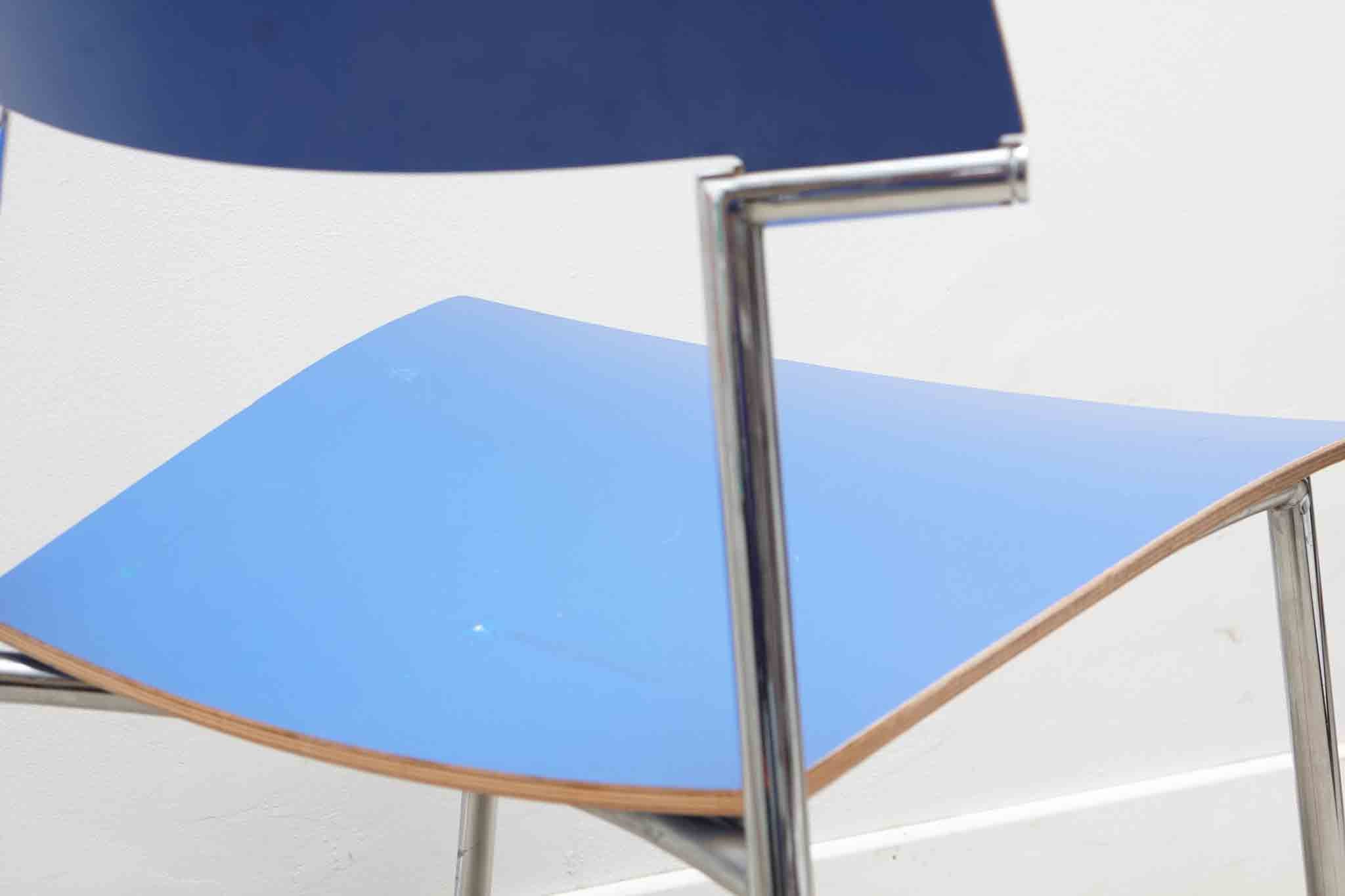 Chaise Gijs Van der Sluis colorée Cartel de Belleville