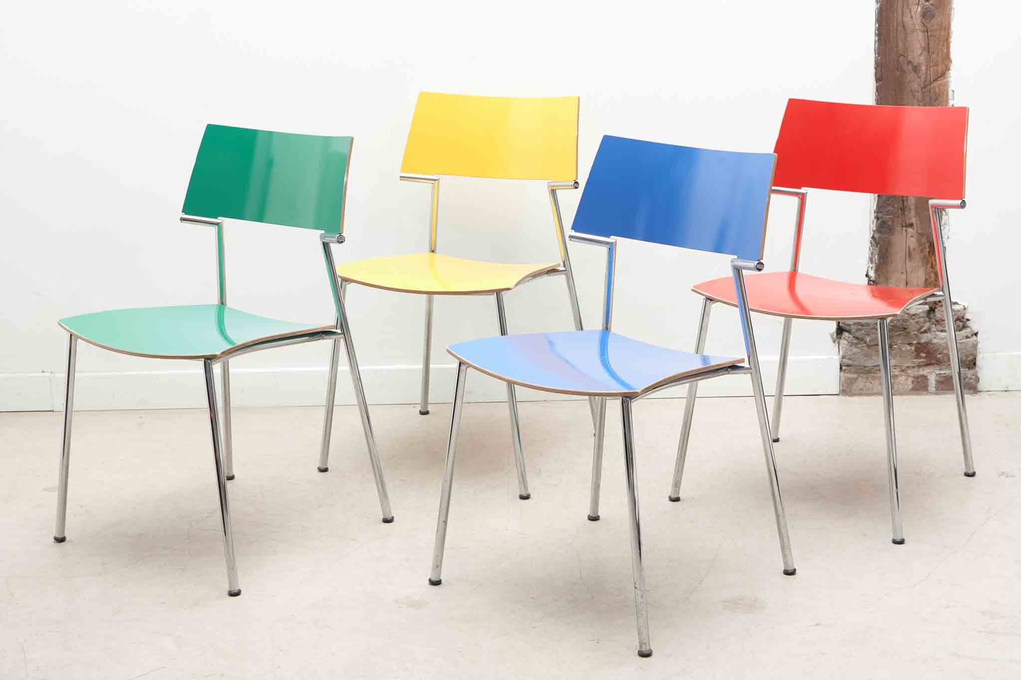 Chaise Gijs Van der Sluis colorée Cartel de Belleville