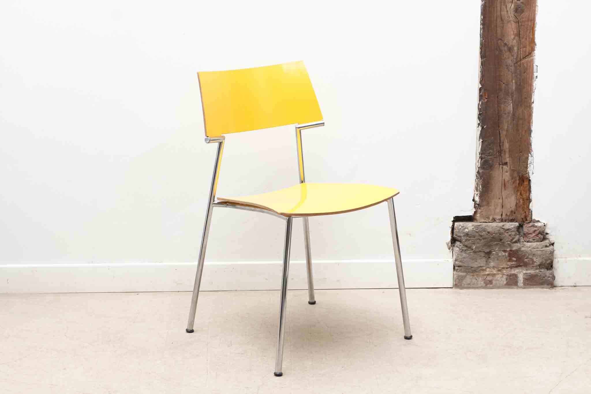 Chaise Gijs Van der Sluis colorée Cartel de Belleville