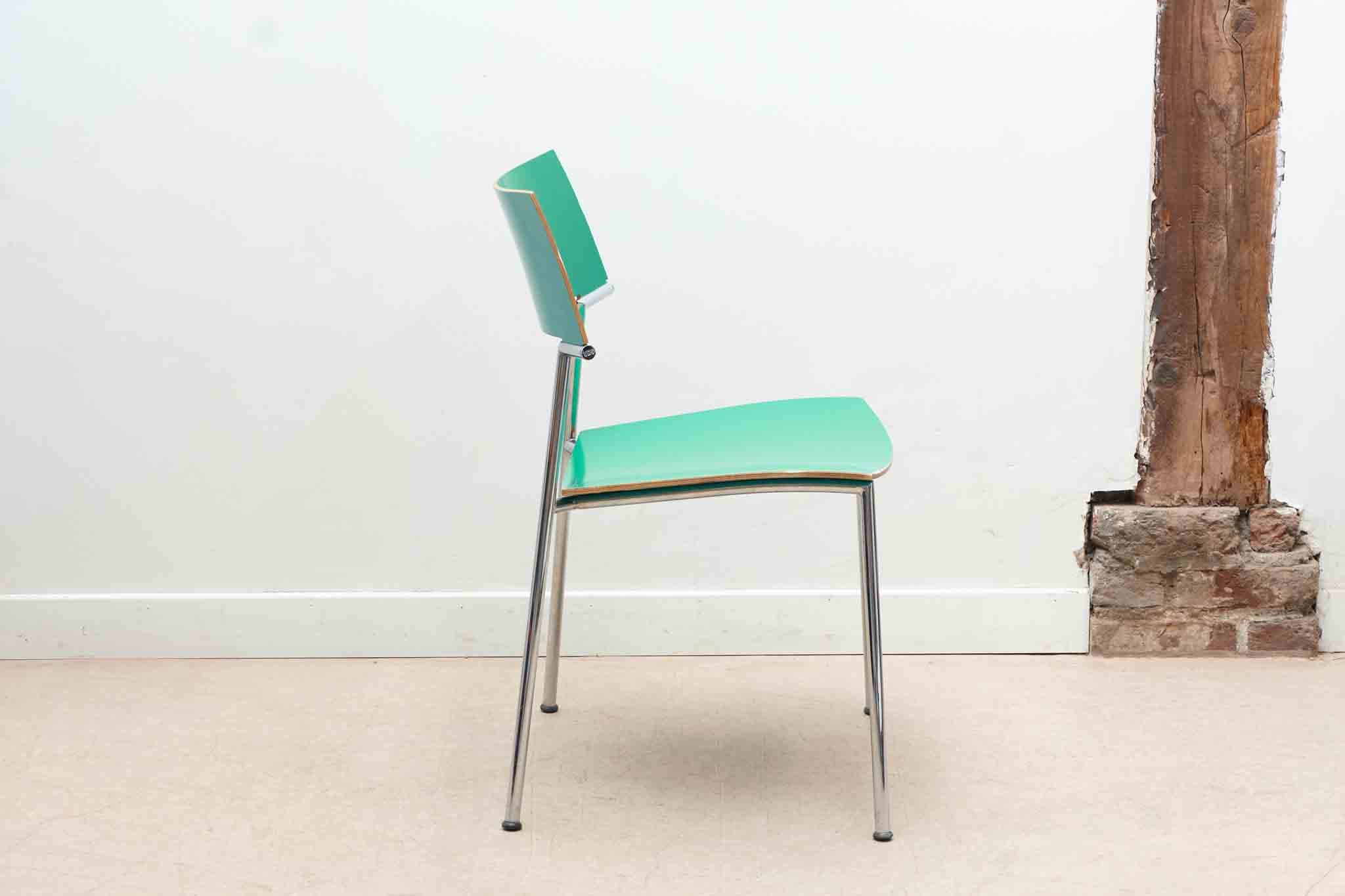 Chaise Gijs Van der Sluis colorée Cartel de Belleville
