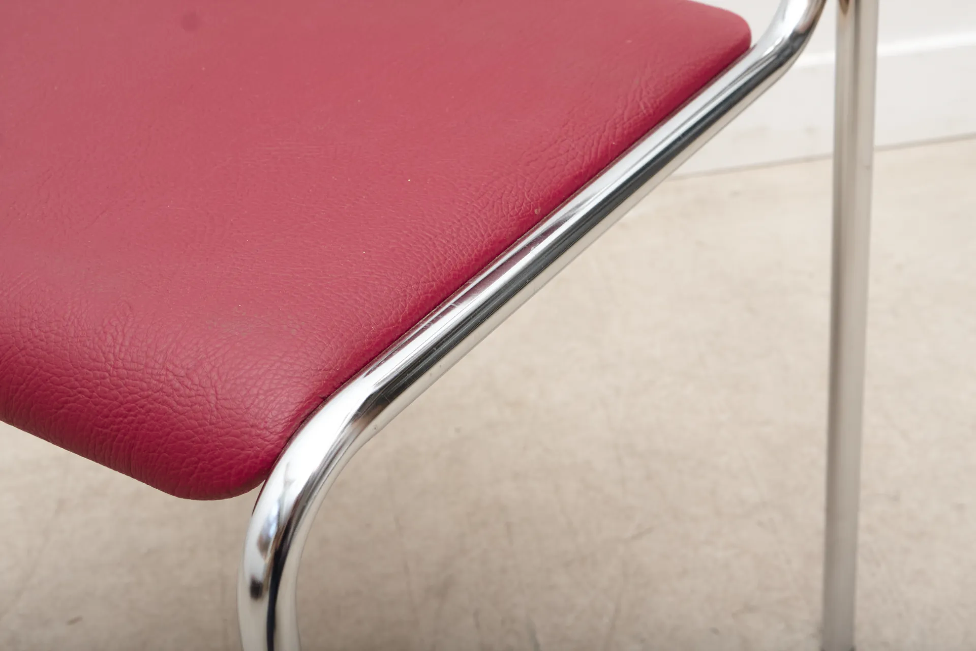 Chaise Lili Cartel de Belleville