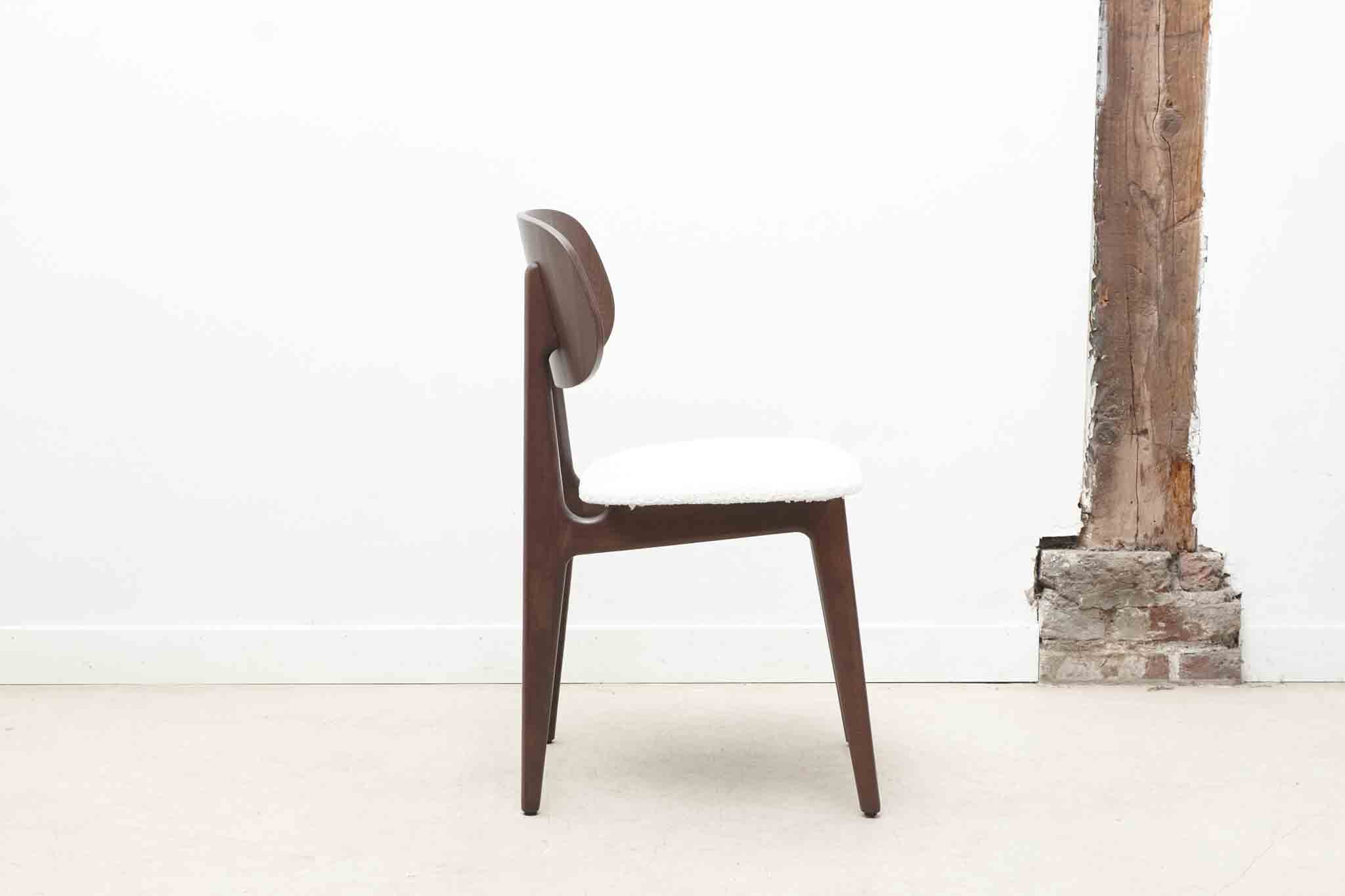 Chaise en bois style Japonais tapissee Cartel de Belleville