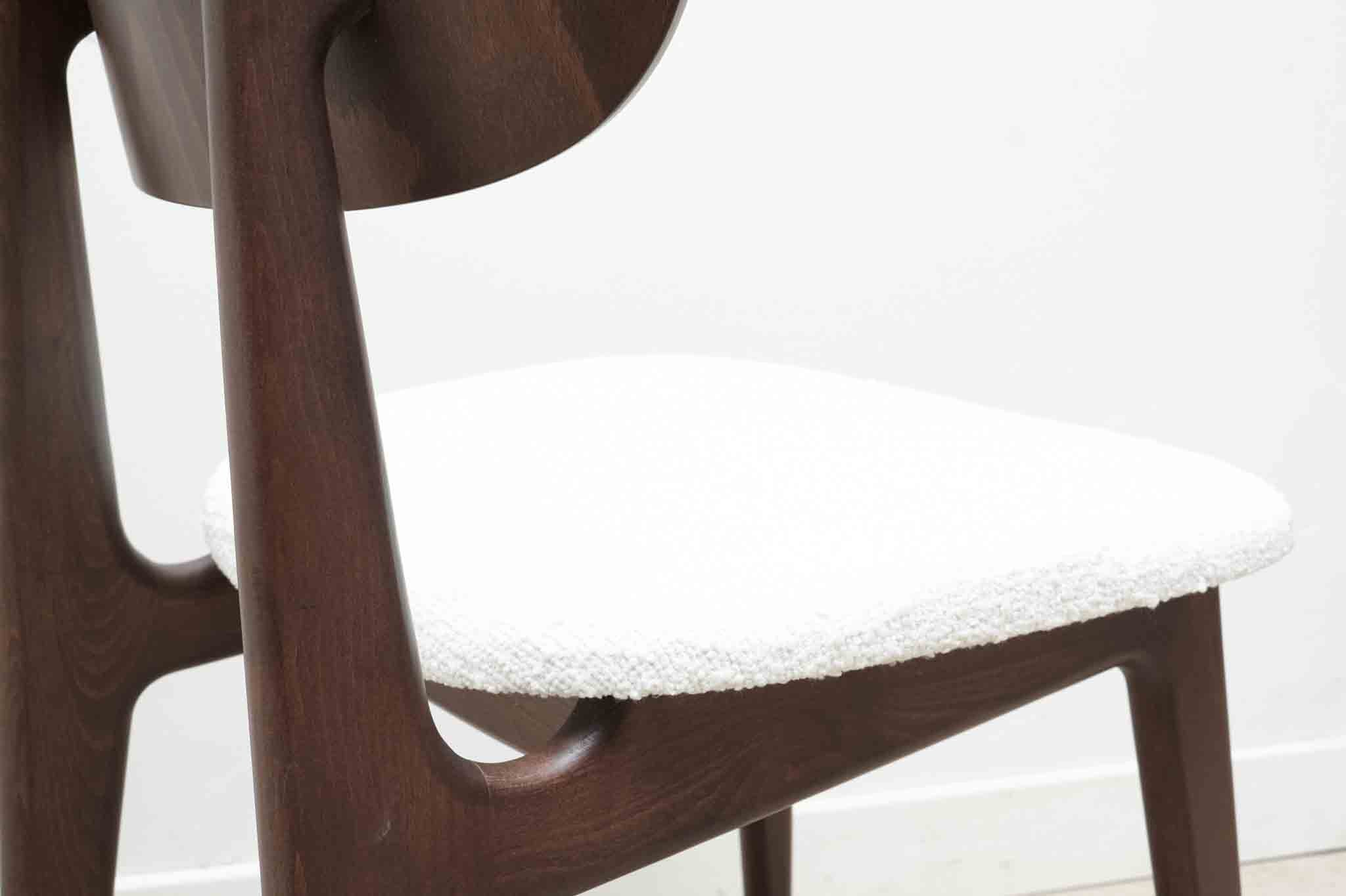 Chaise en bois style Japonais tapissee Cartel de Belleville