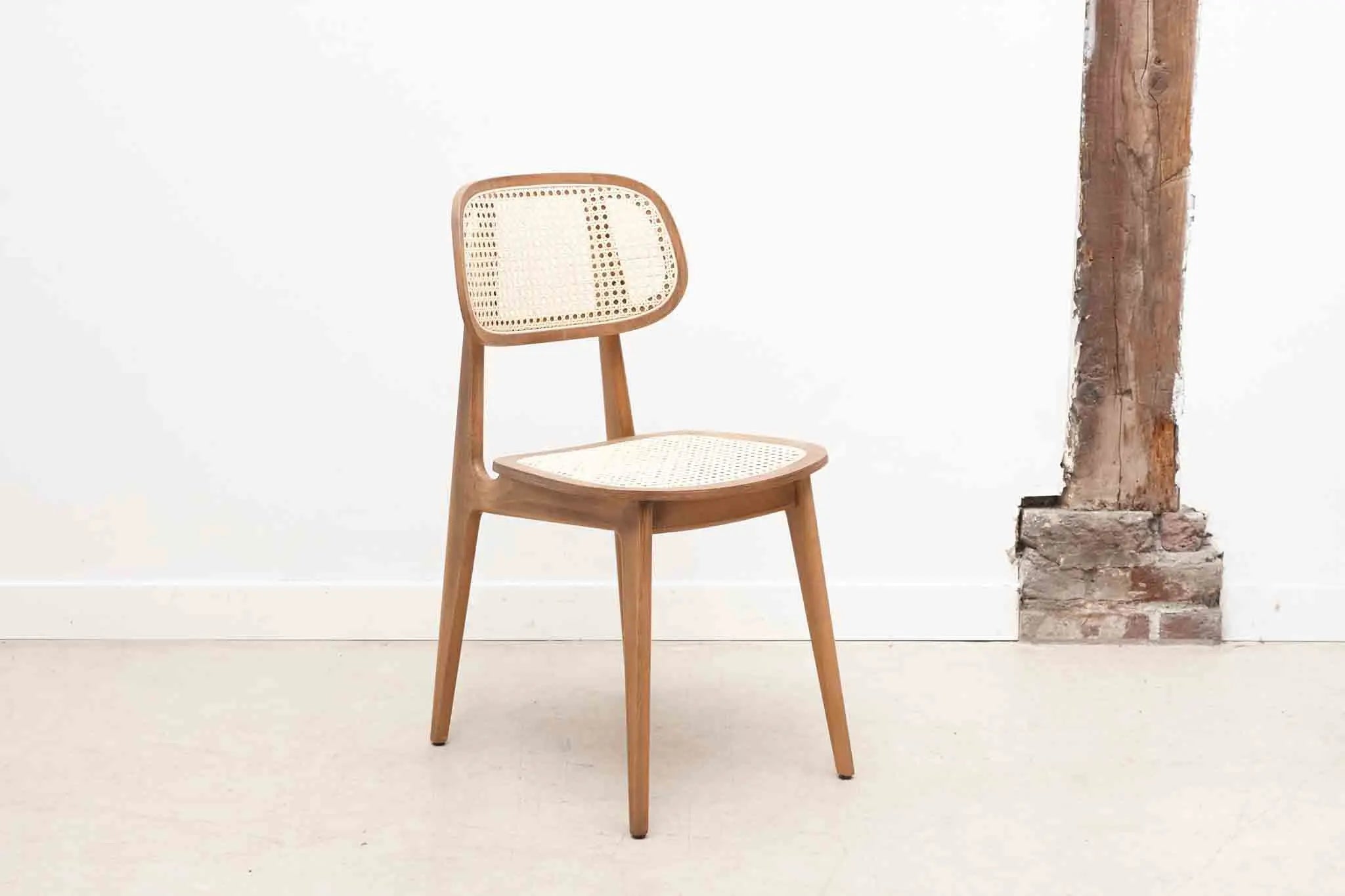 Chaise en bois et rotin style Japonais Cartel de Belleville