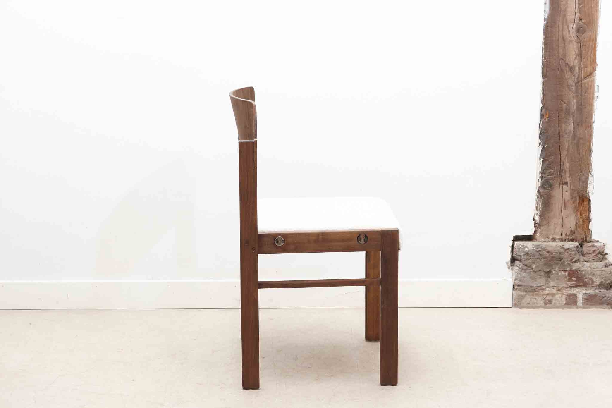 Chaise style scandinave ébène tapissée