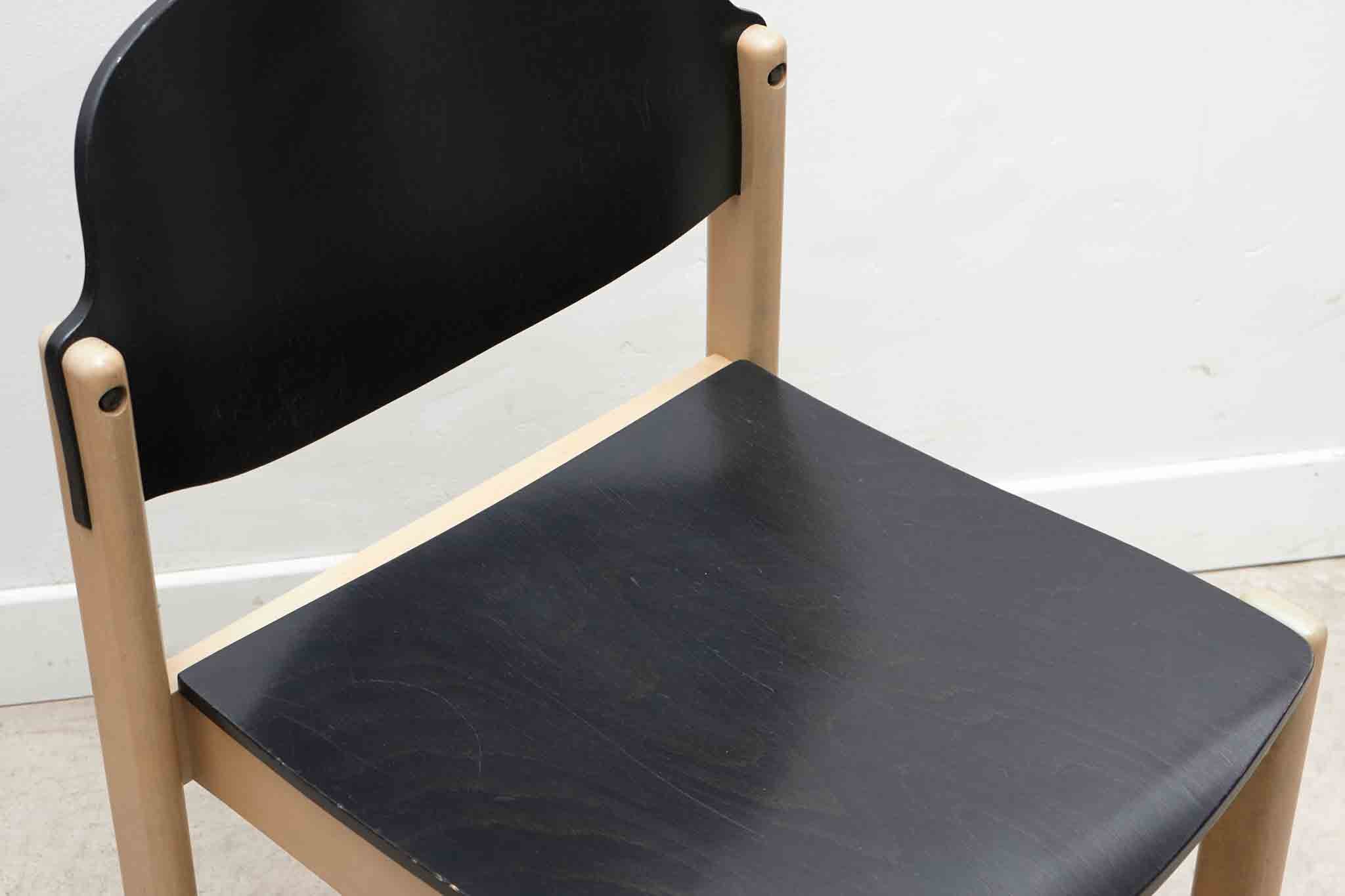 Chaise bois courbé années 70 Allemagne, noir et hêtre Cartel de Belleville