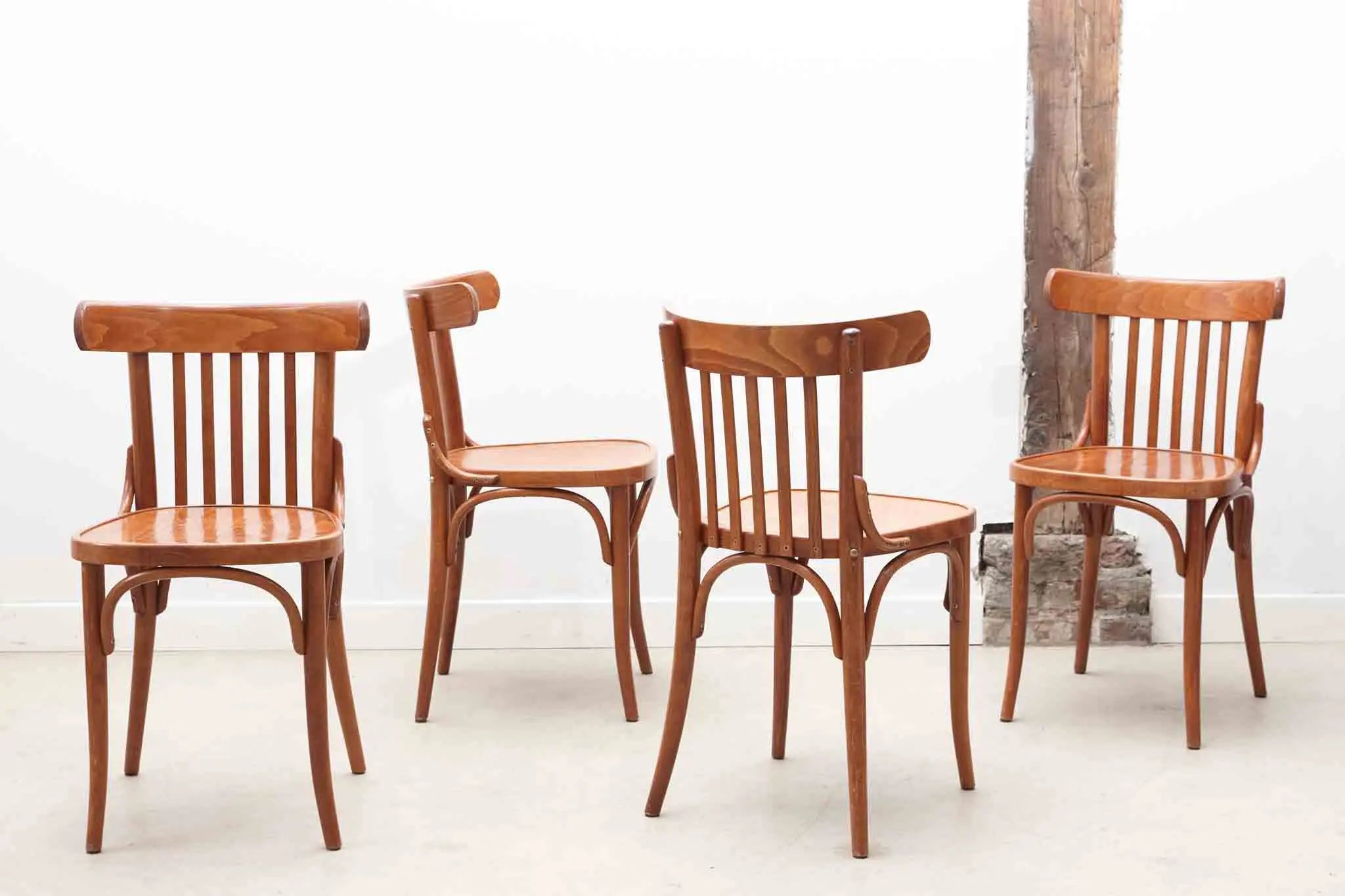 Chaise bistrot style Baumann caramel Cartel de Belleville