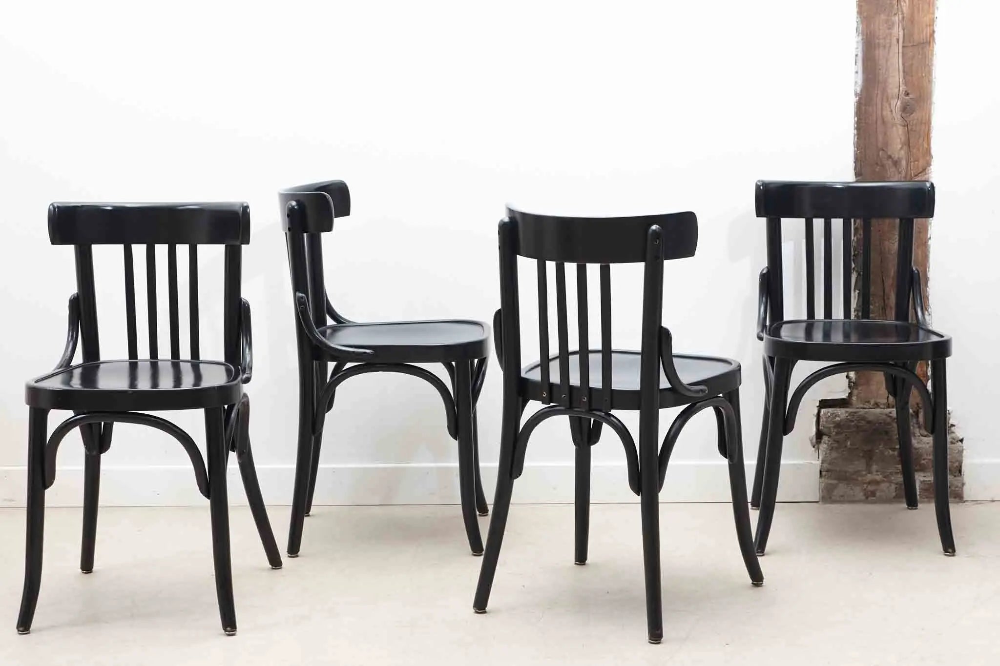 Chaise bistrot style Baumann noir Cartel de Belleville