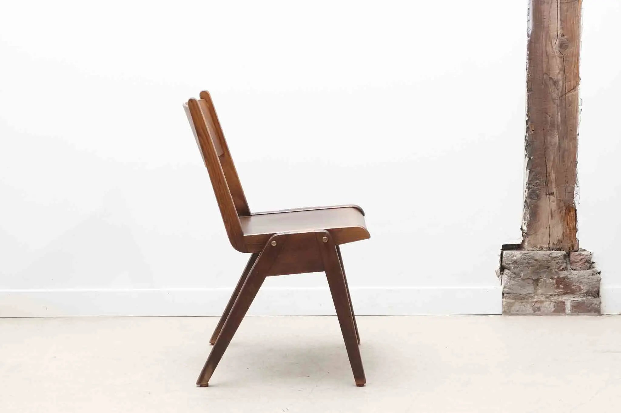 Chaise bistrot scandinave ébène Cartel de Belleville