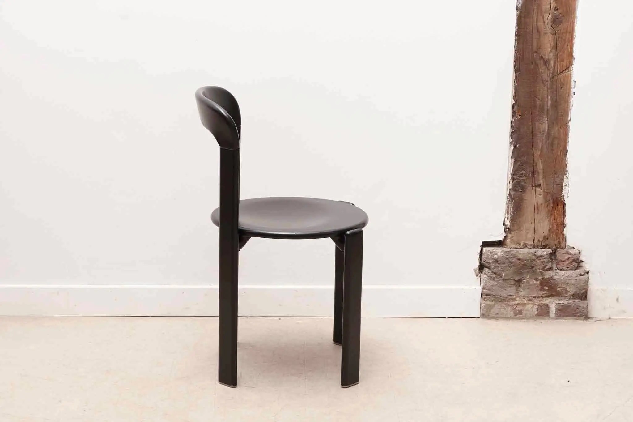 Chaise Kusch+co Bruno Rey noire Cartel de Belleville