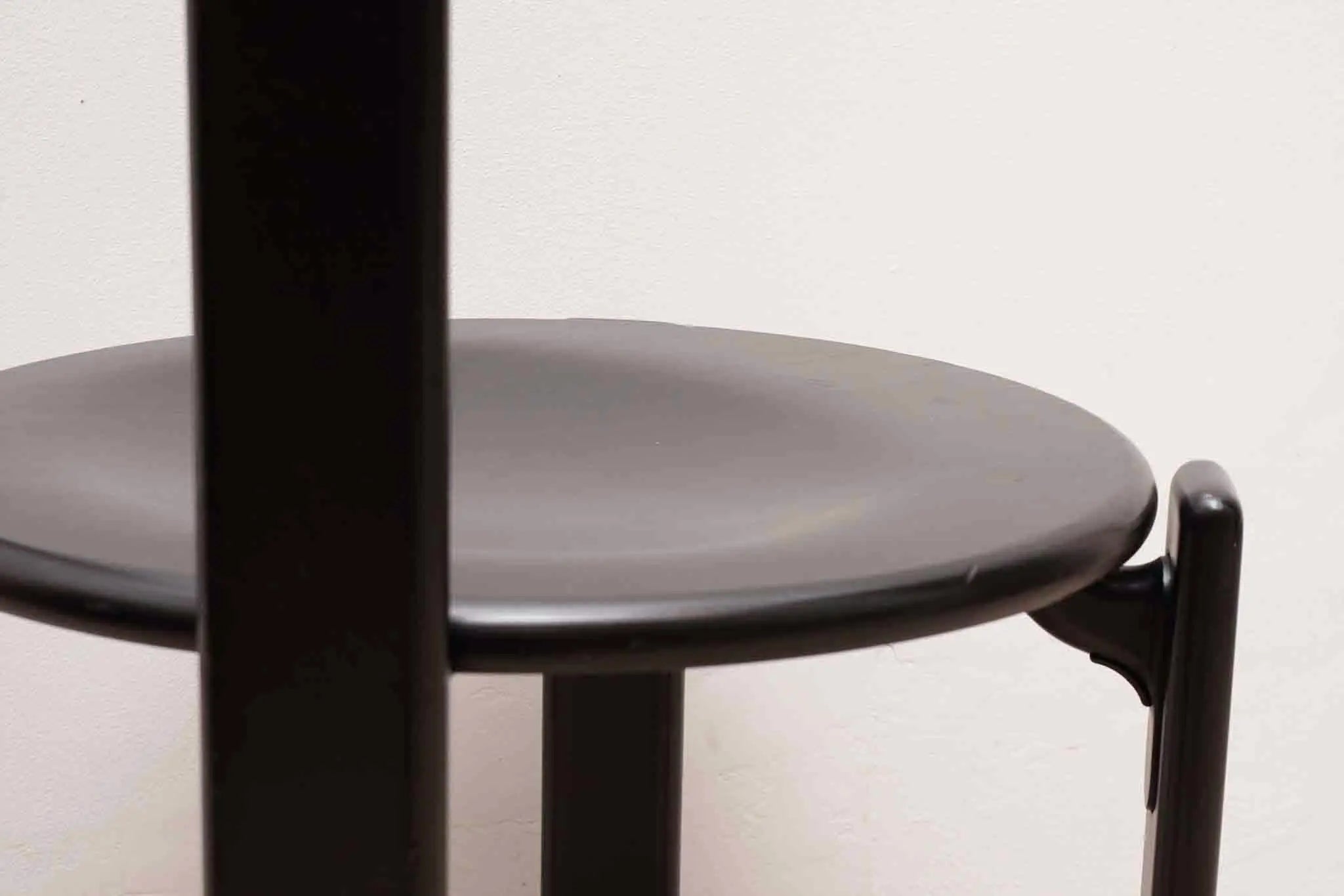 Chaise Kusch+co Bruno Rey noire Cartel de Belleville