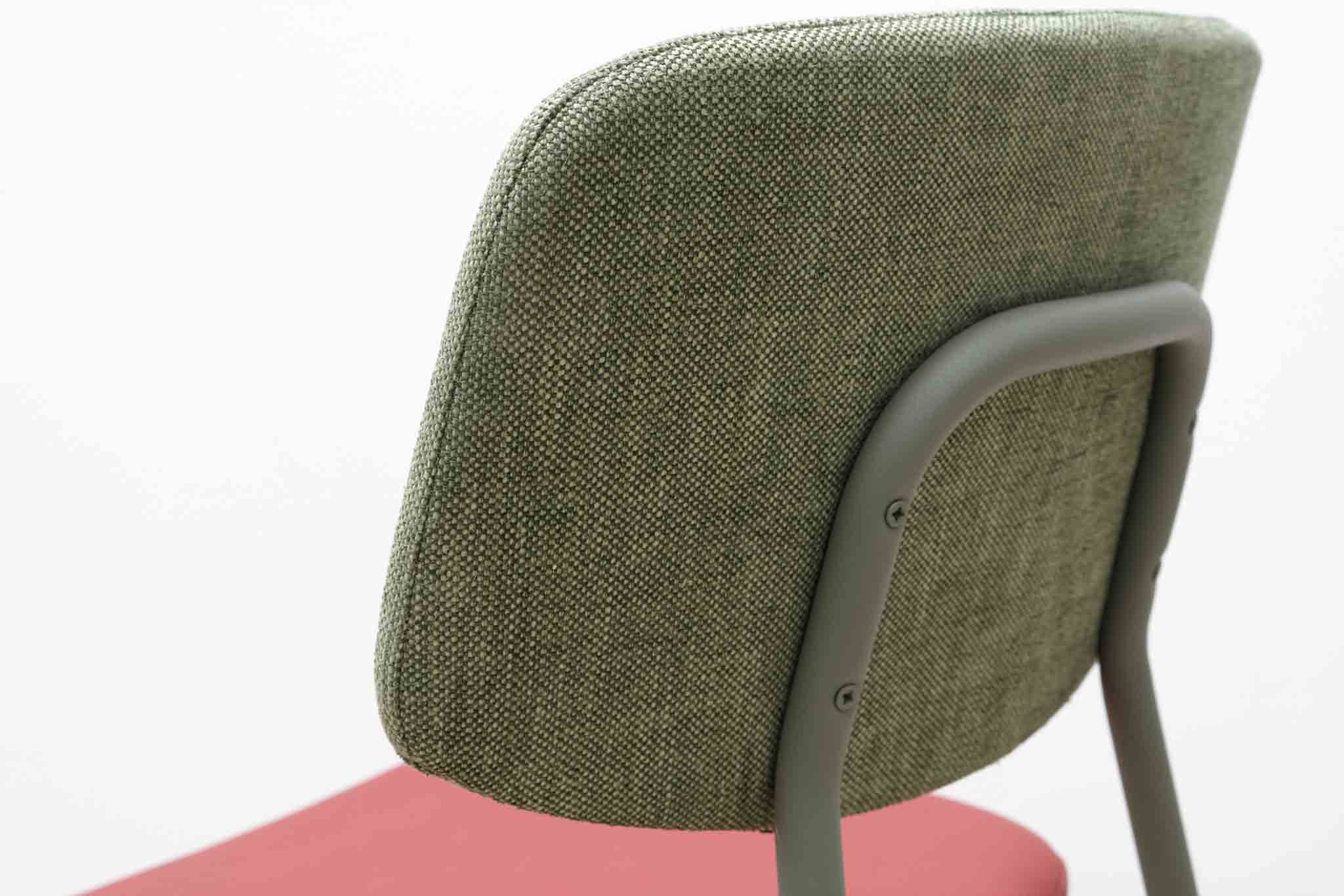 Chaise Lago verte et rouge