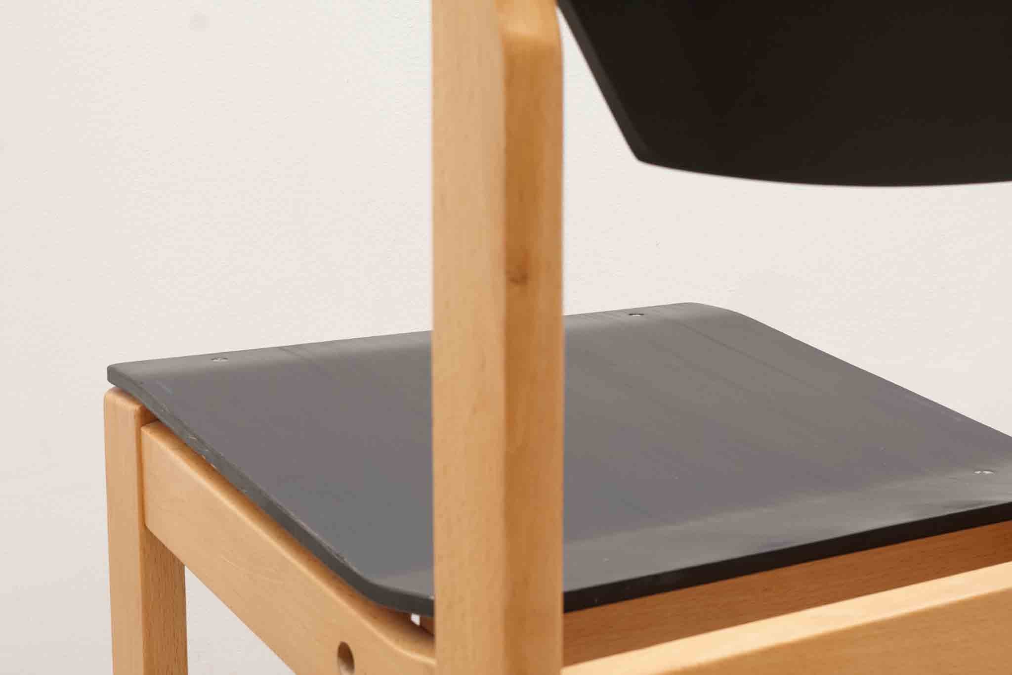 Chaise scandinave noir / hêtre