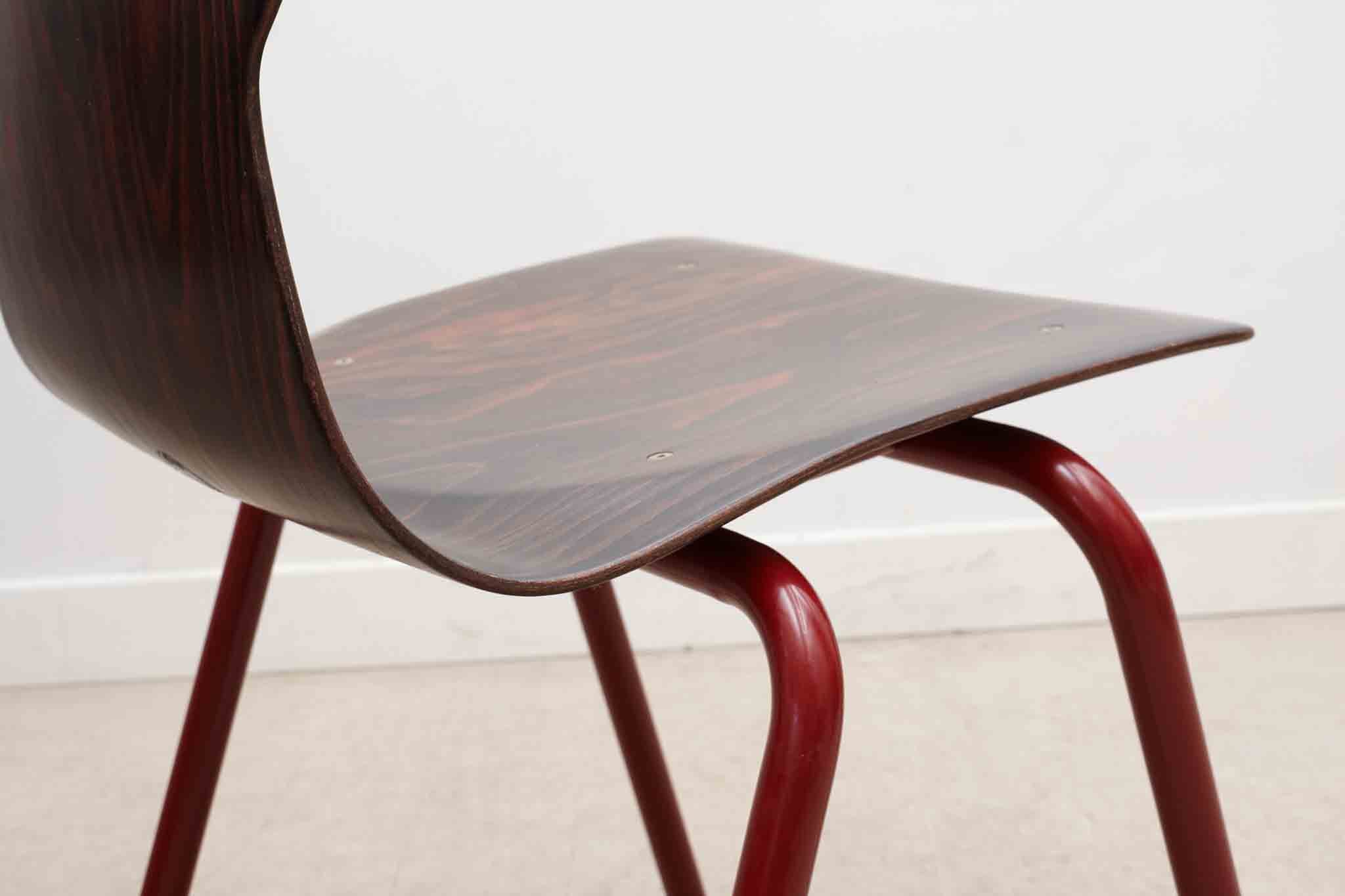 Chaise Eromes ébène et rouge Cartel de Belleville