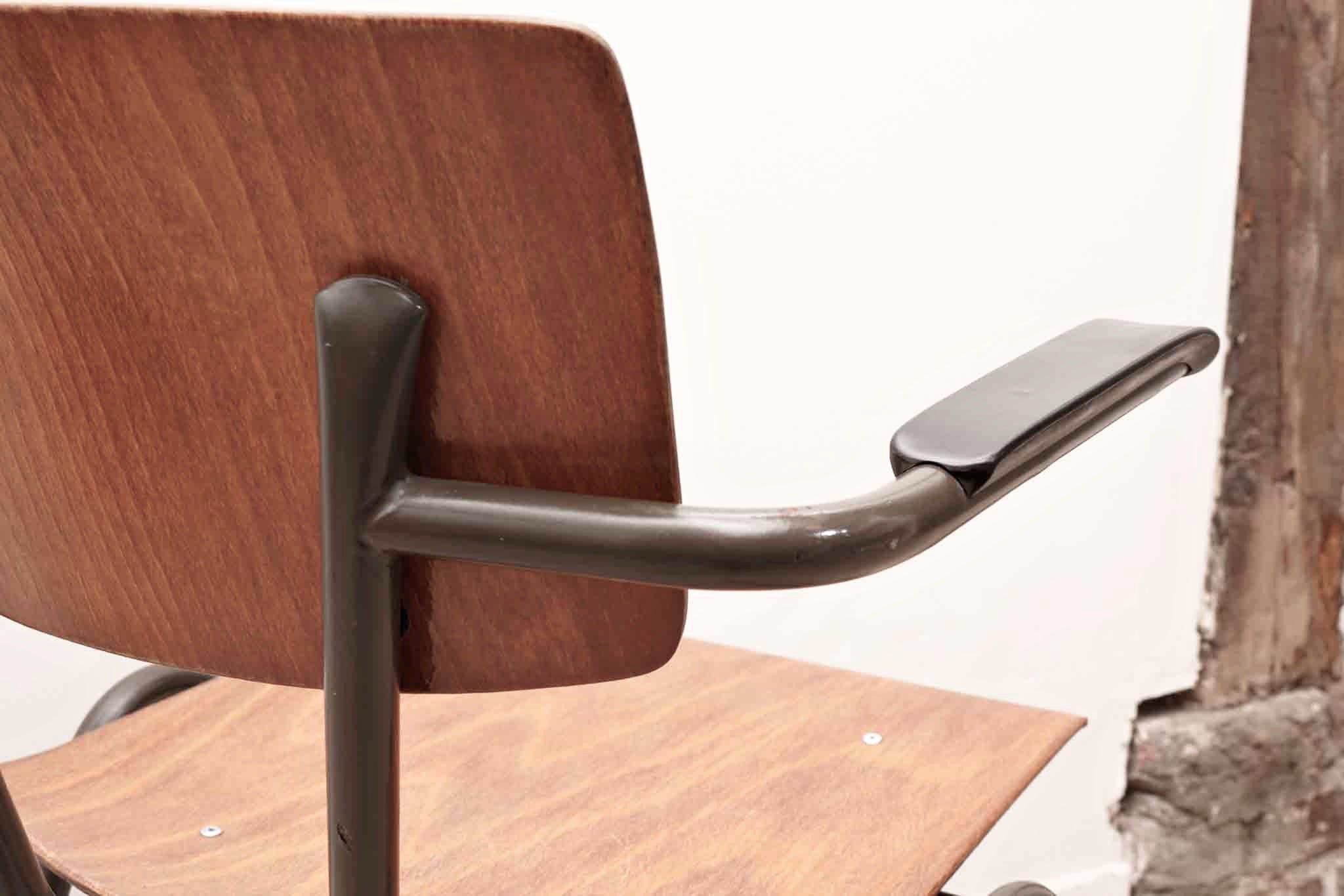 Chaise Eromes avec accoudoirs chêne / gris