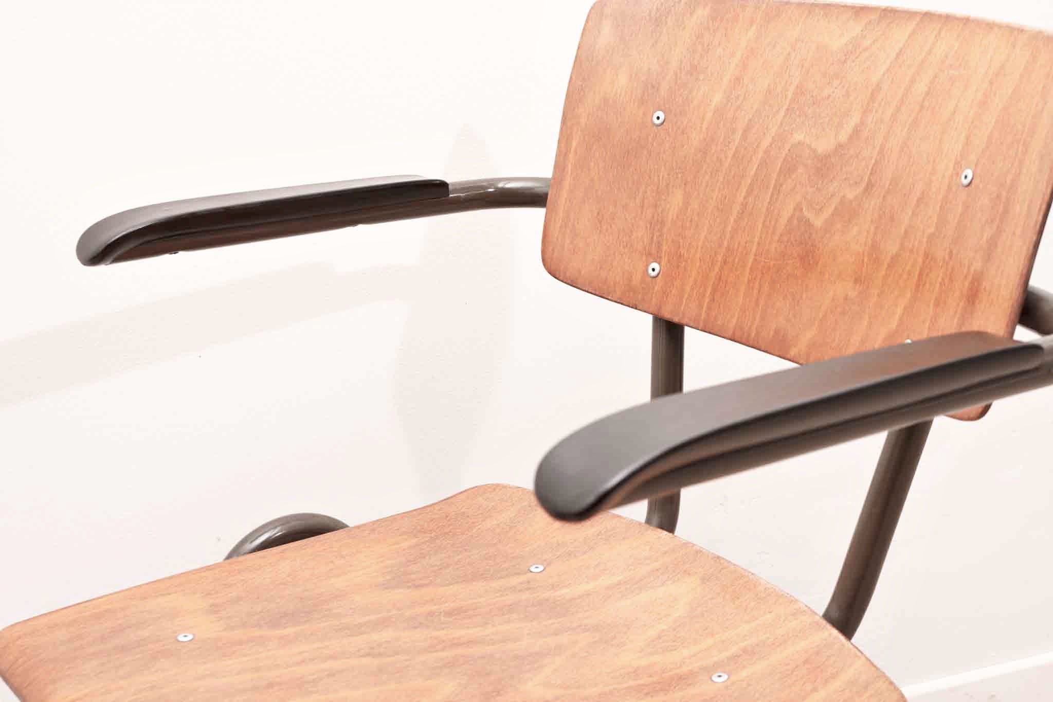 Chaise Eromes avec accoudoirs chêne / gris