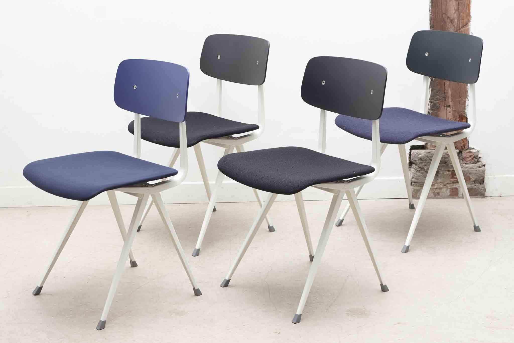 Chaise Friso Kramer "Result" tapissée et blanc