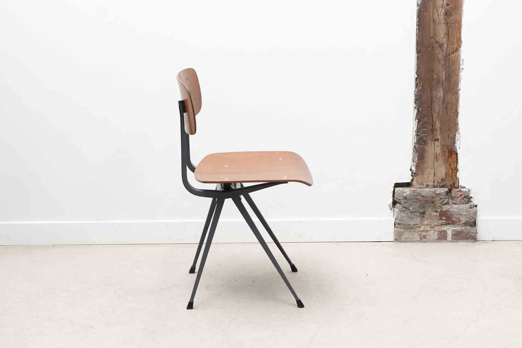 Chaise "Result" Friso Kramer chêne et gris Cartel de Belleville