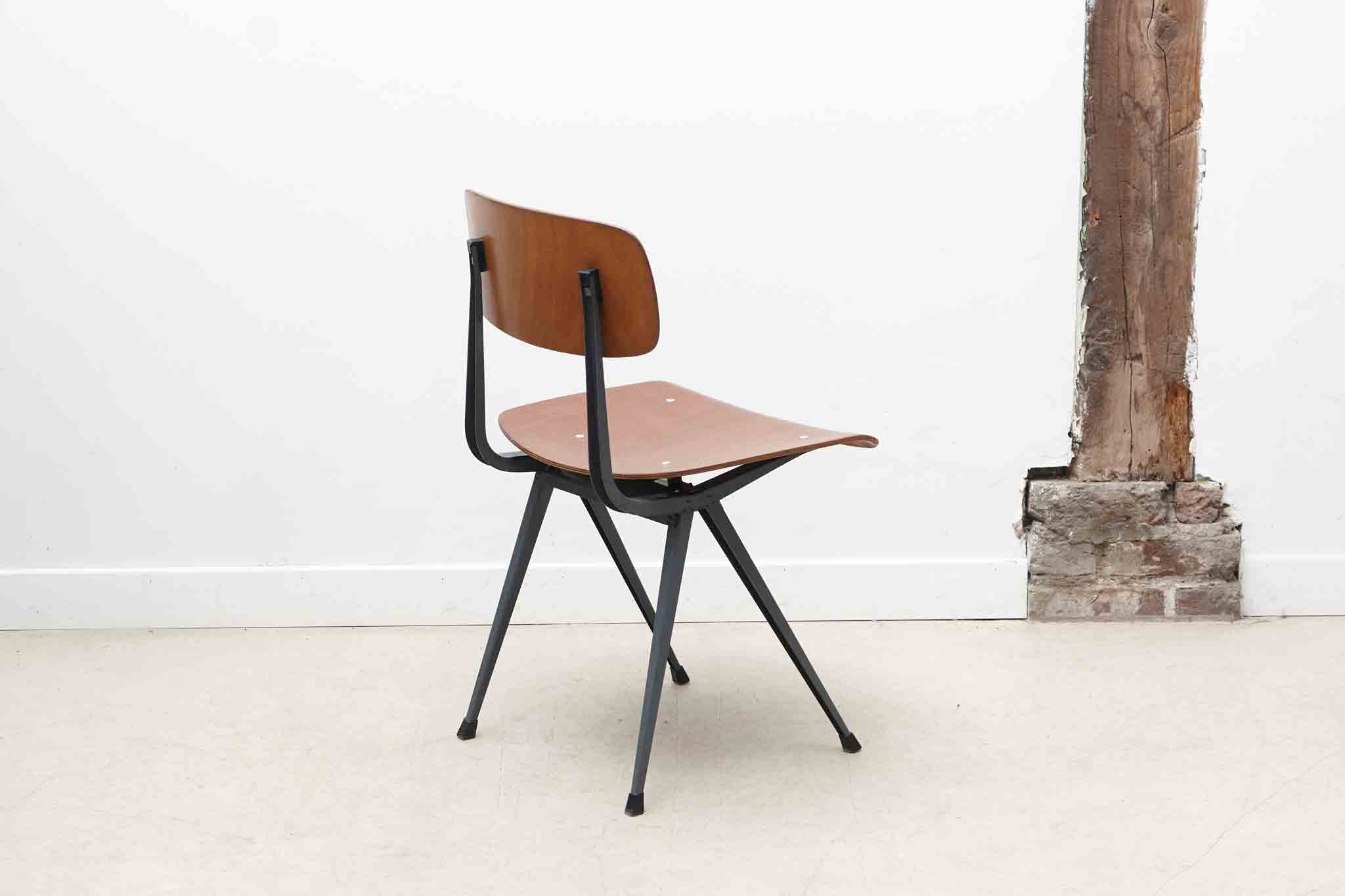 Chaise "Result" Friso Kramer chêne et gris Cartel de Belleville