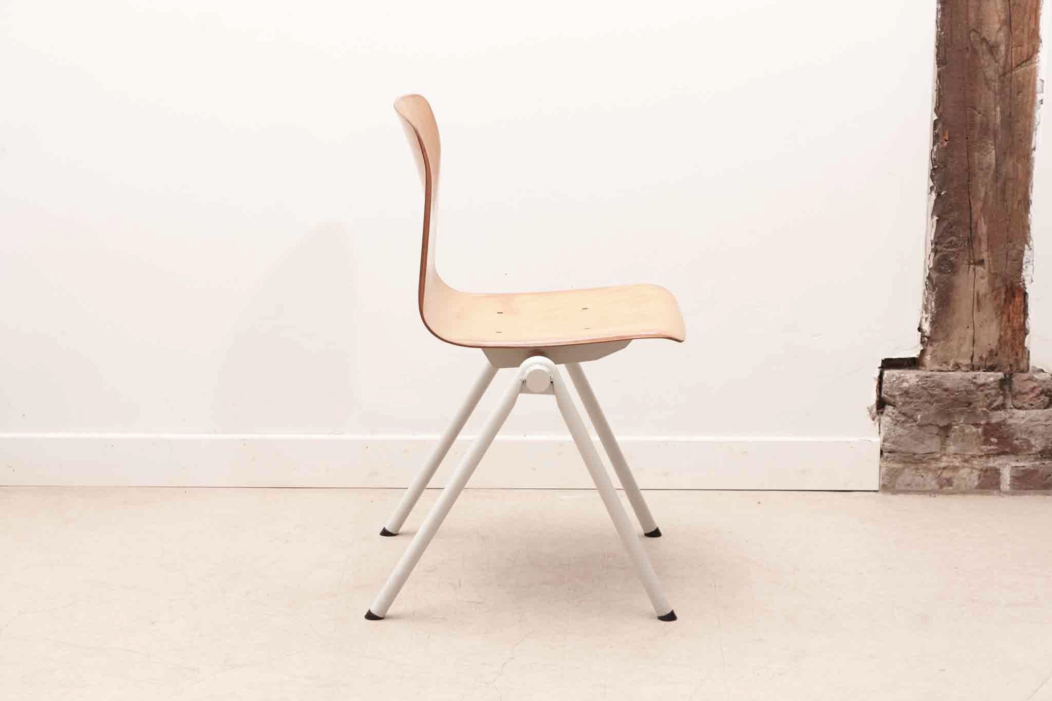 Chaise Galvanitas S30 hêtre / blanc