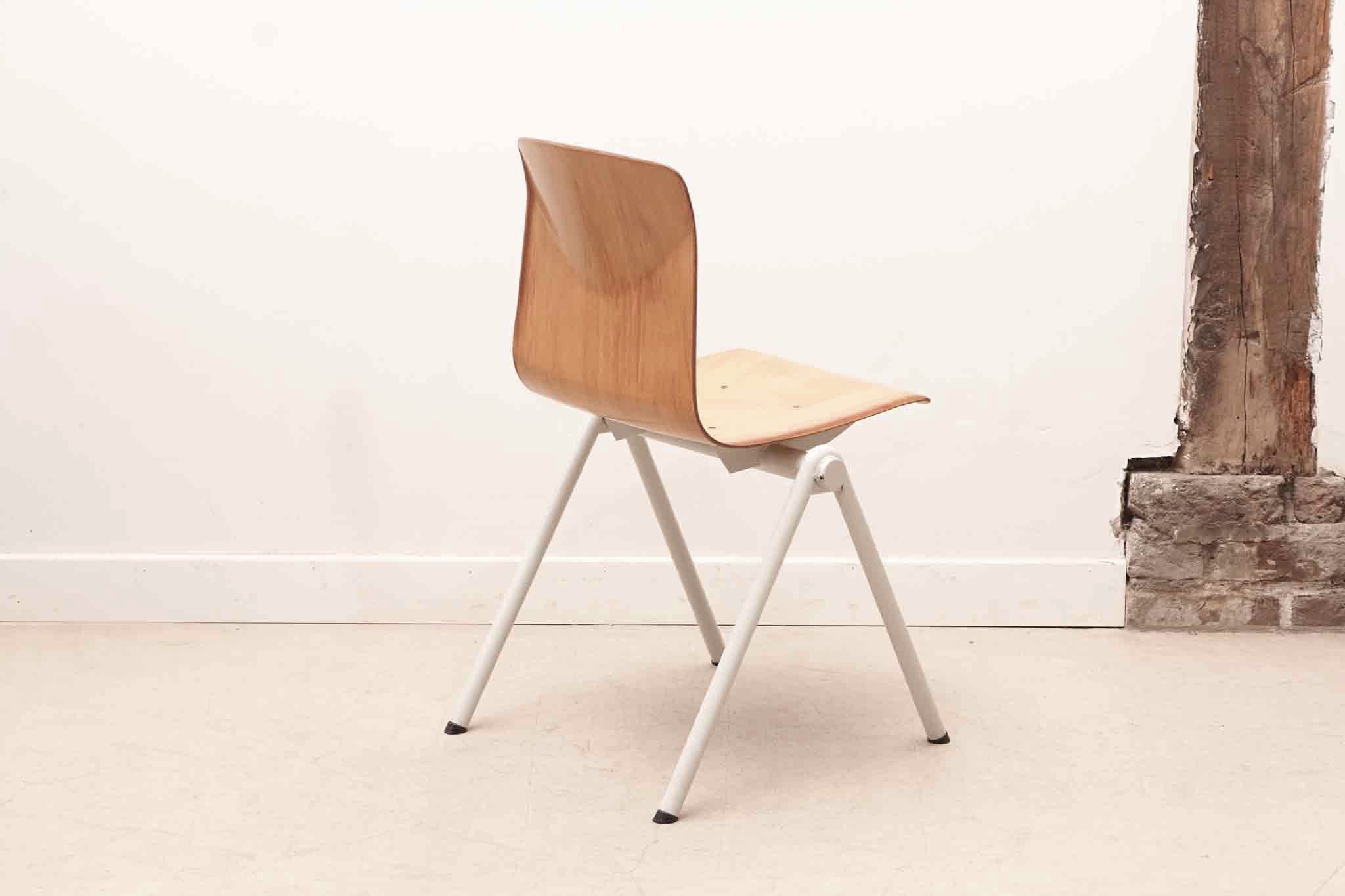 Chaise Galvanitas S30 hêtre / blanc