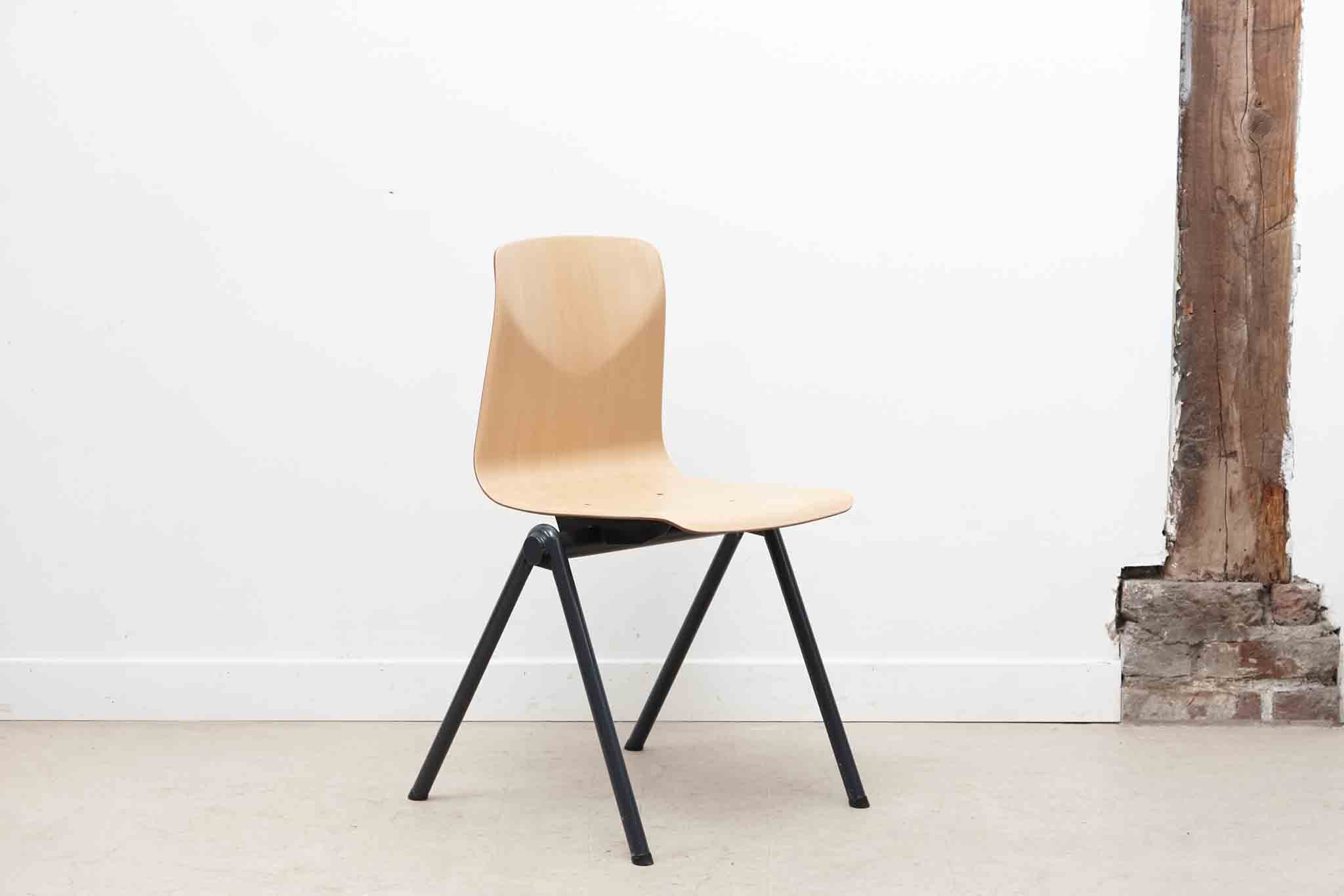 Chaise Galvanitas S30 hêtre / gris