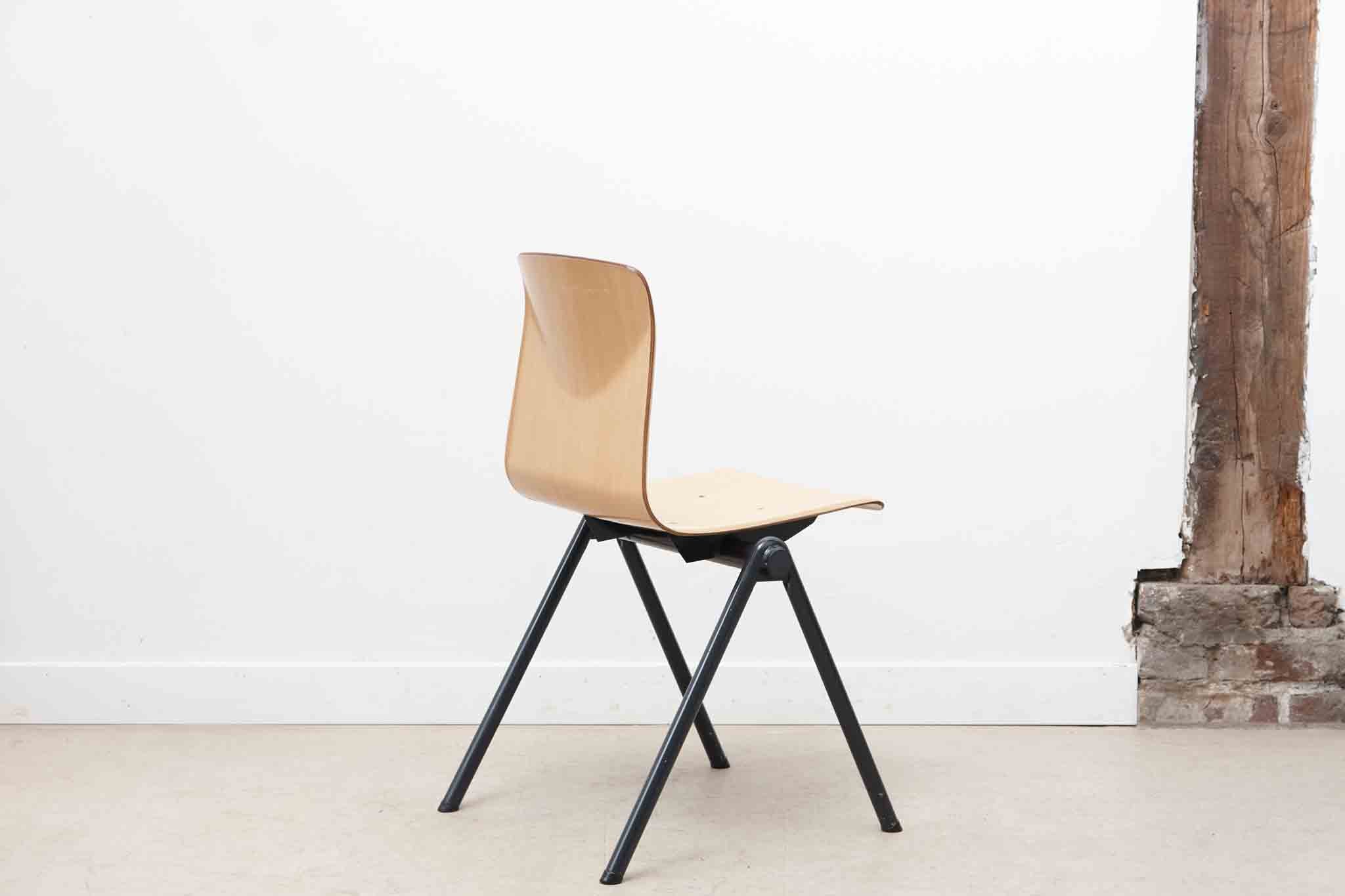 Chaise Galvanitas S30 hêtre / gris