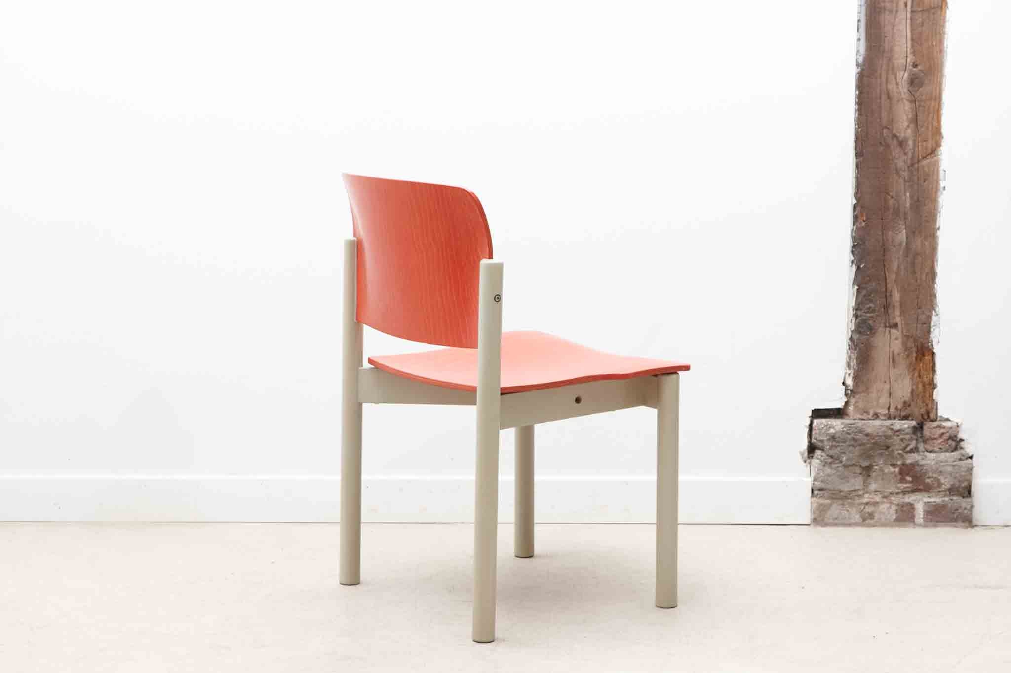 Chaise Kusch & Co modèle 5400 orange / blanc