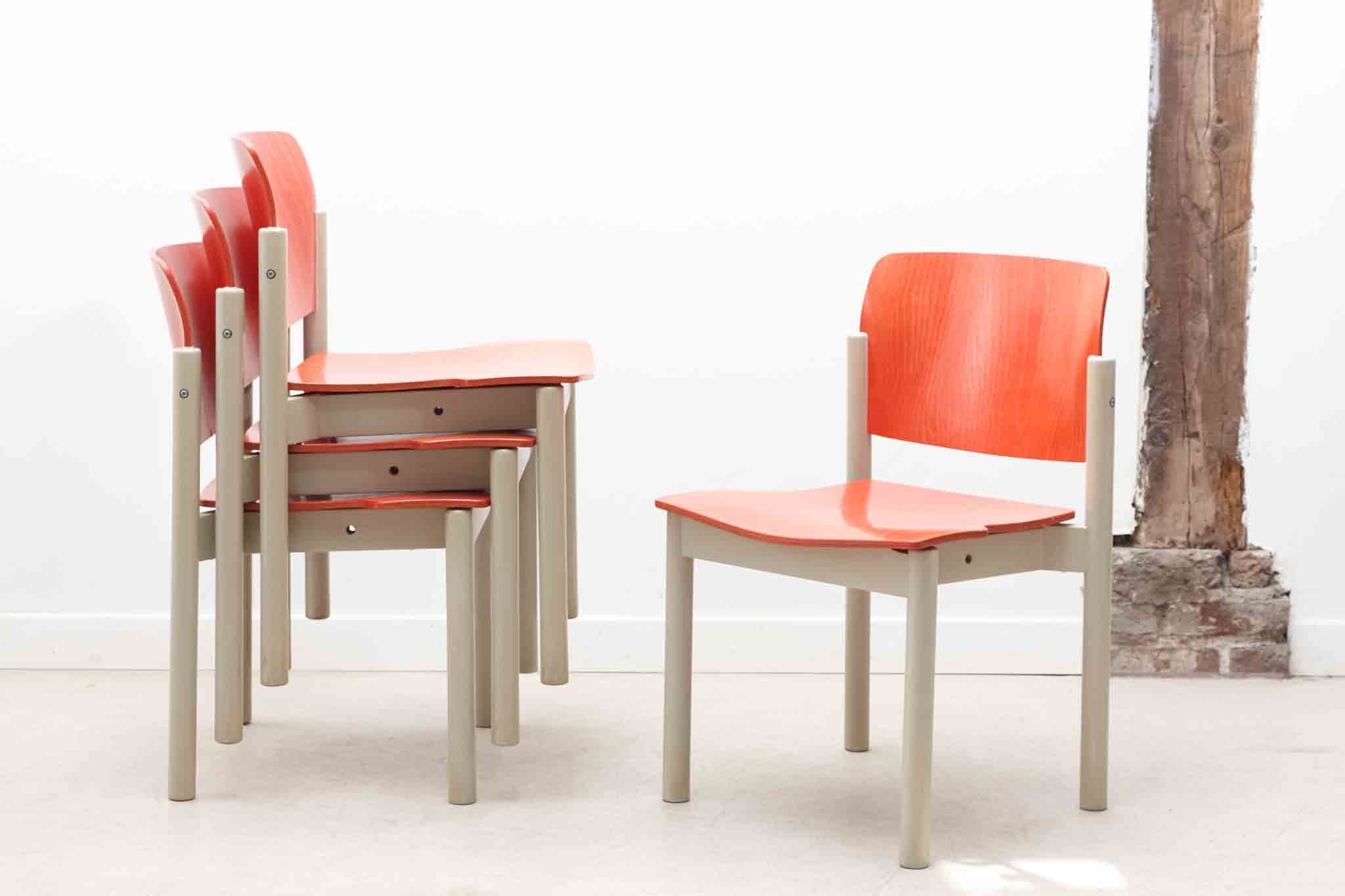 Chaise Kusch & Co modèle 5400 orange / blanc