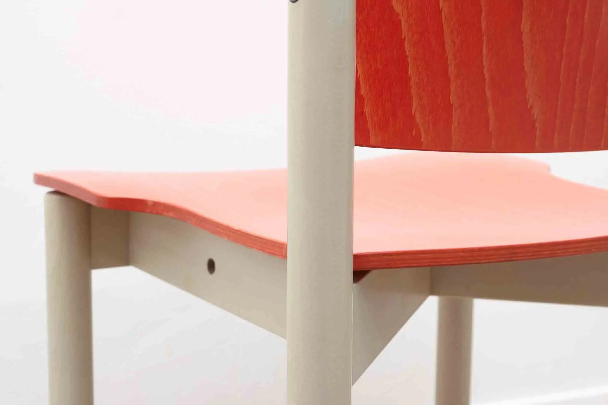 Chaise Kusch & Co modèle 5400 orange / blanc Cartel de Belleville