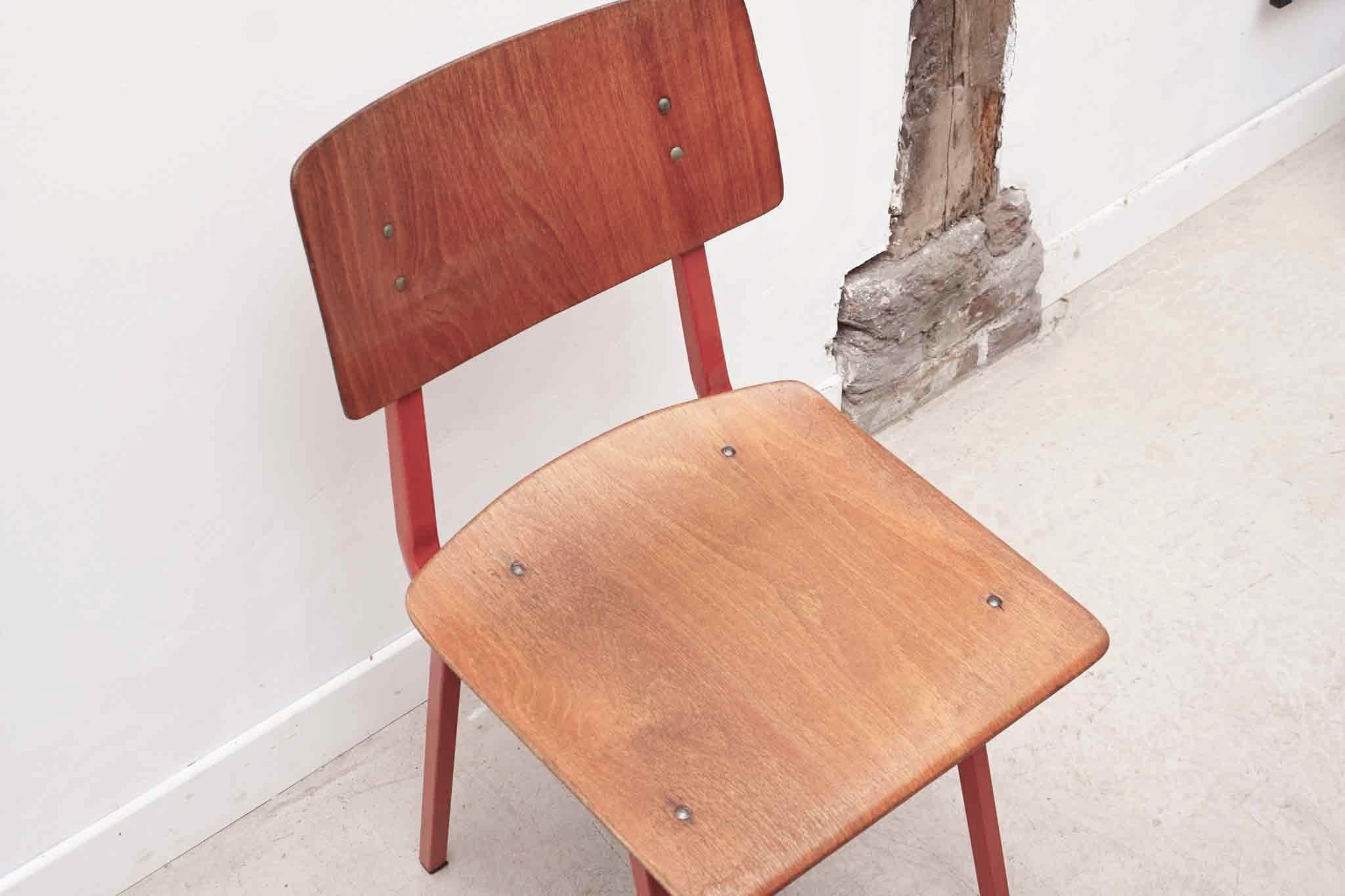 Chaise Marko Kwartet chêne et rouge Cartel de Belleville