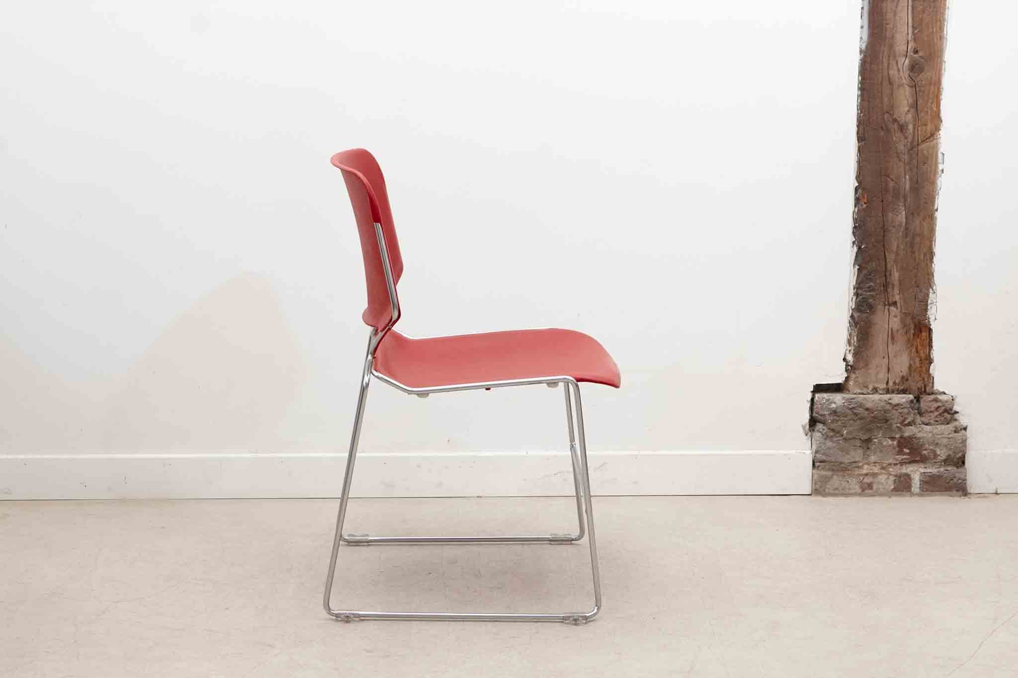 Chaise design Matrix par Thomas Tolleson Cartel de Belleville