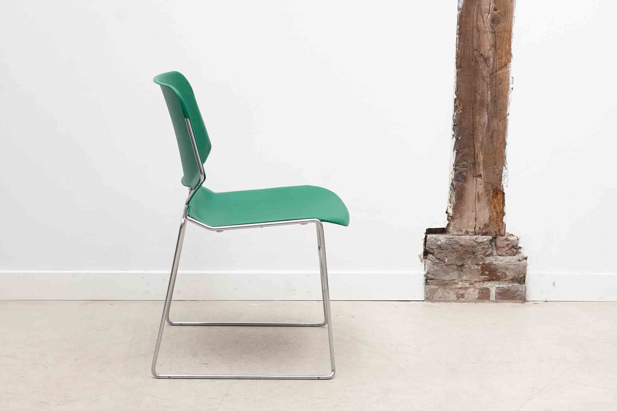 Chaise design Matrix par Thomas Tolleson Cartel de Belleville