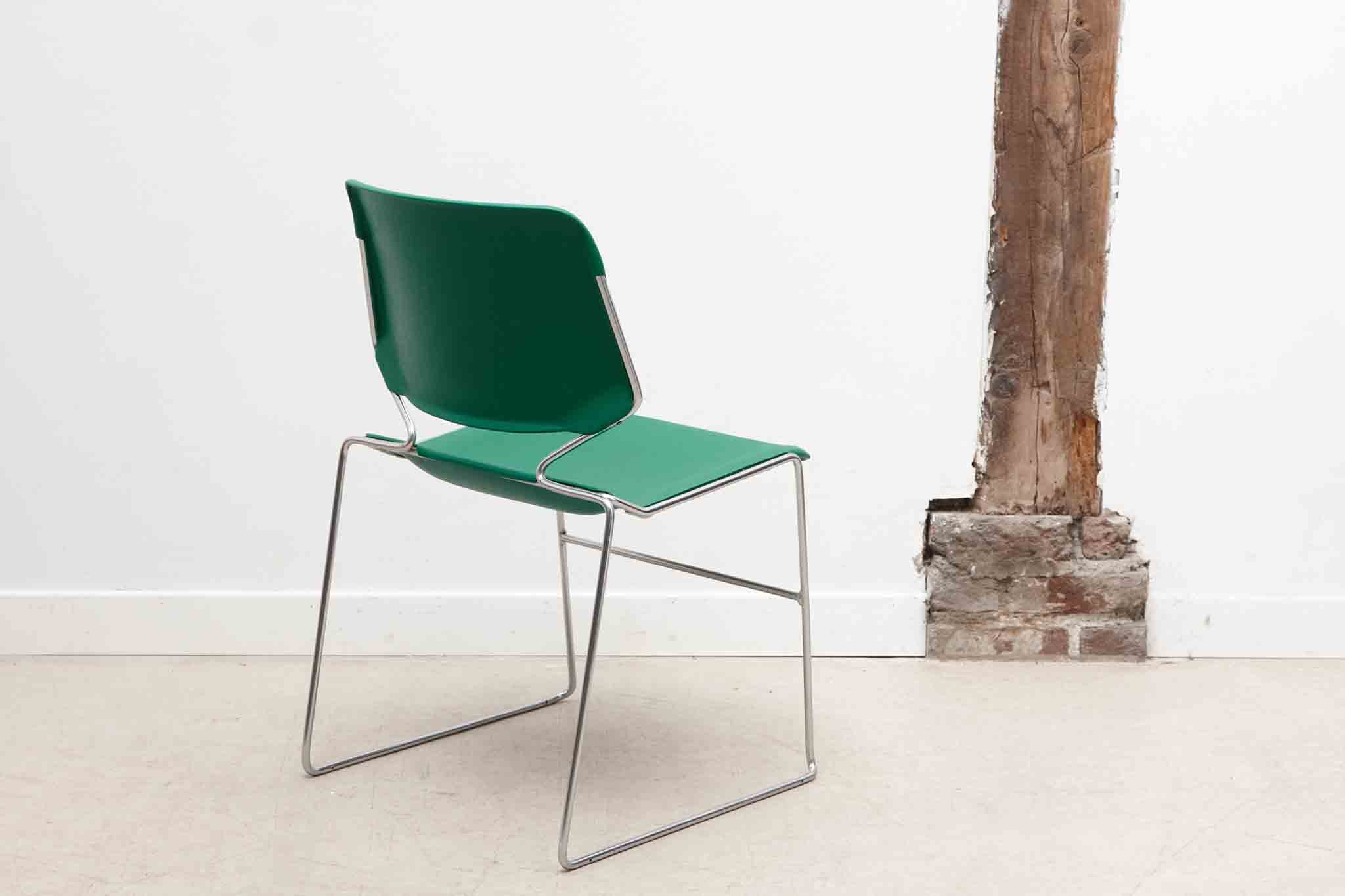 Chaise design Matrix par Thomas Tolleson Cartel de Belleville