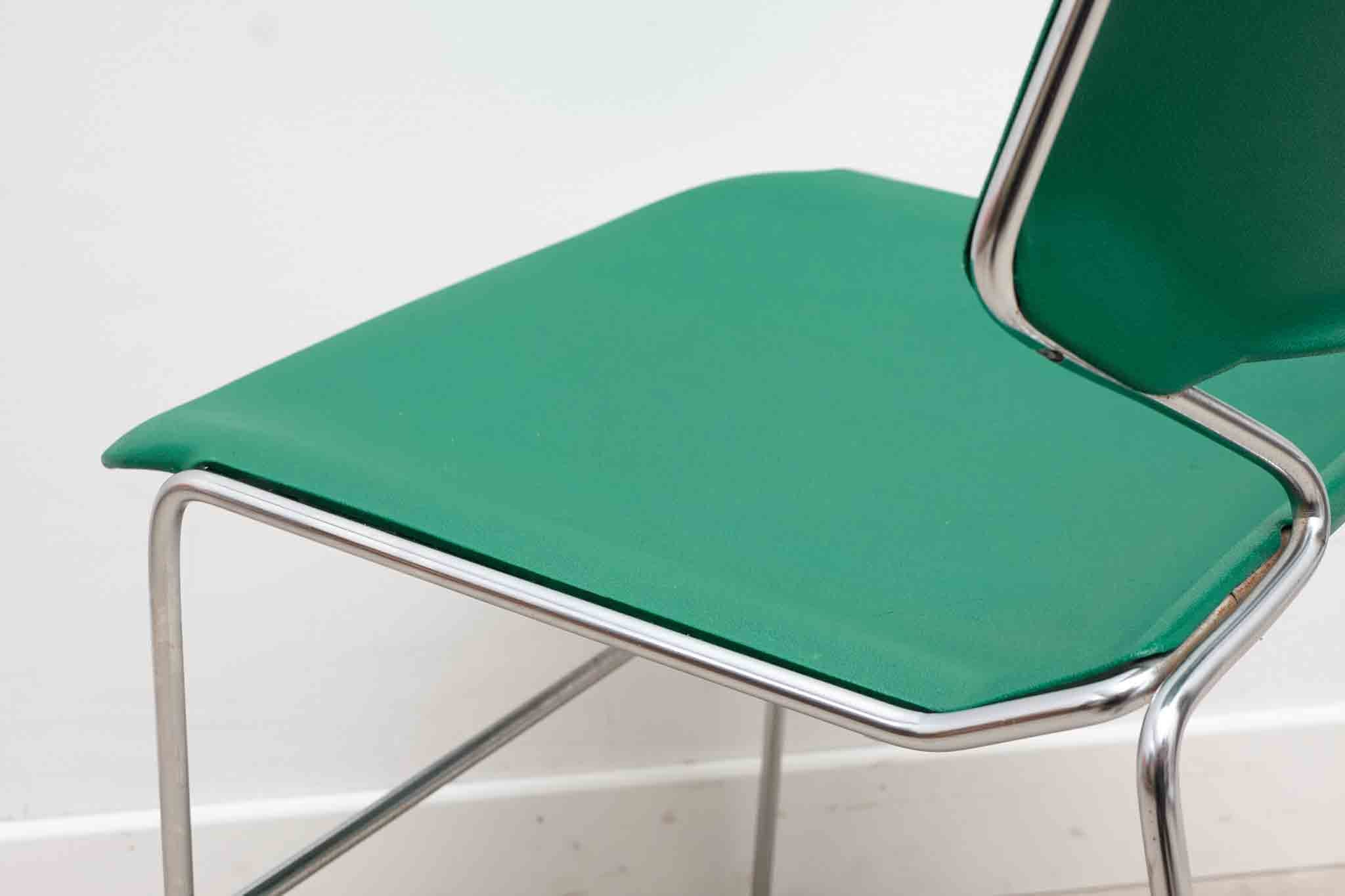 Chaise design Matrix par Thomas Tolleson Cartel de Belleville