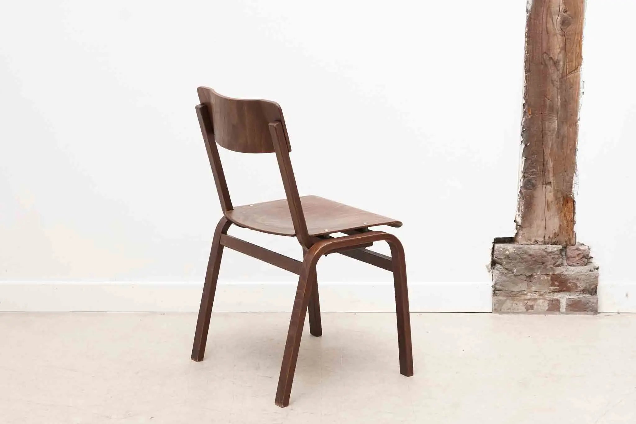Chaise style scandinave ébène Cartel de Belleville