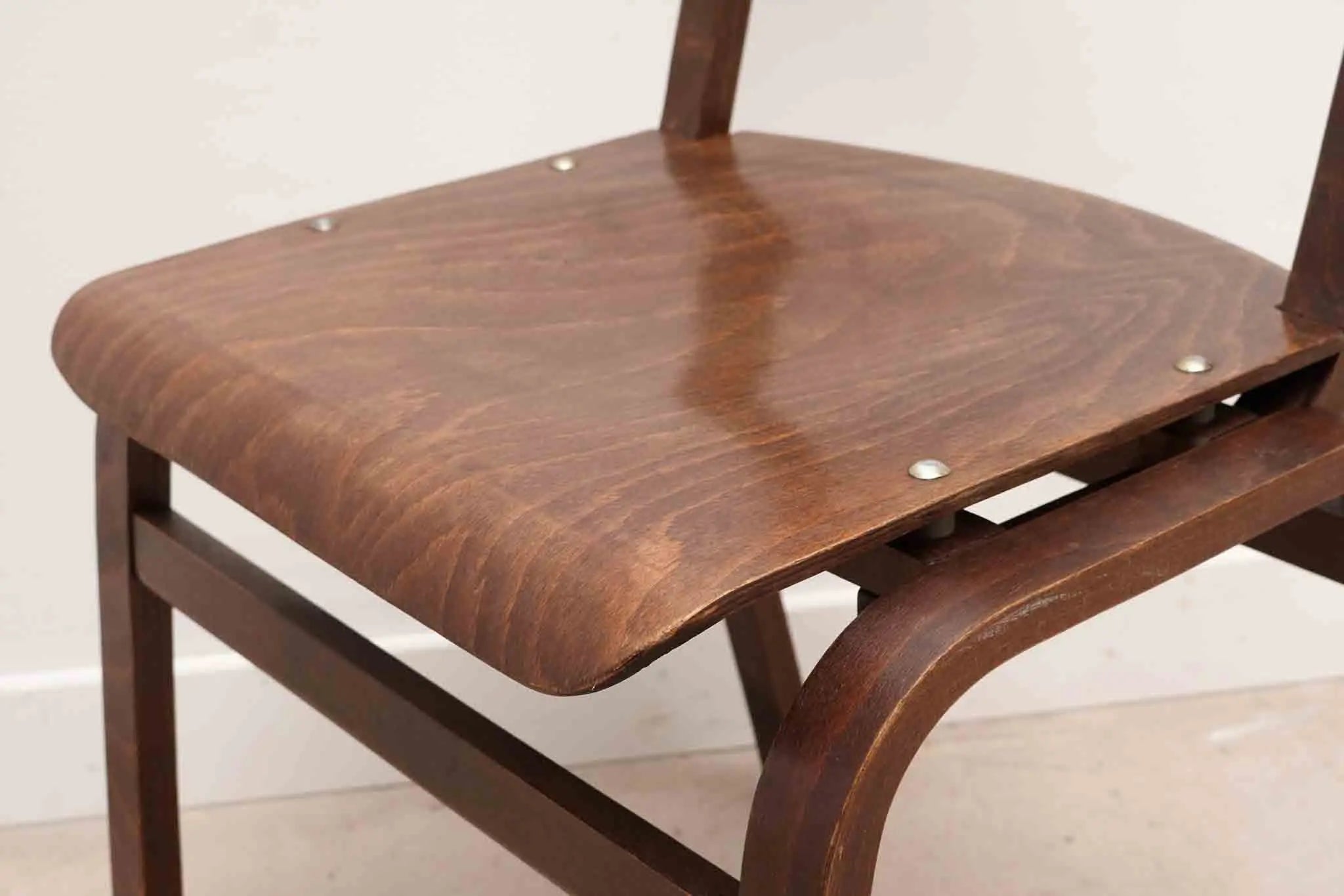 Chaise style scandinave ébène Cartel de Belleville