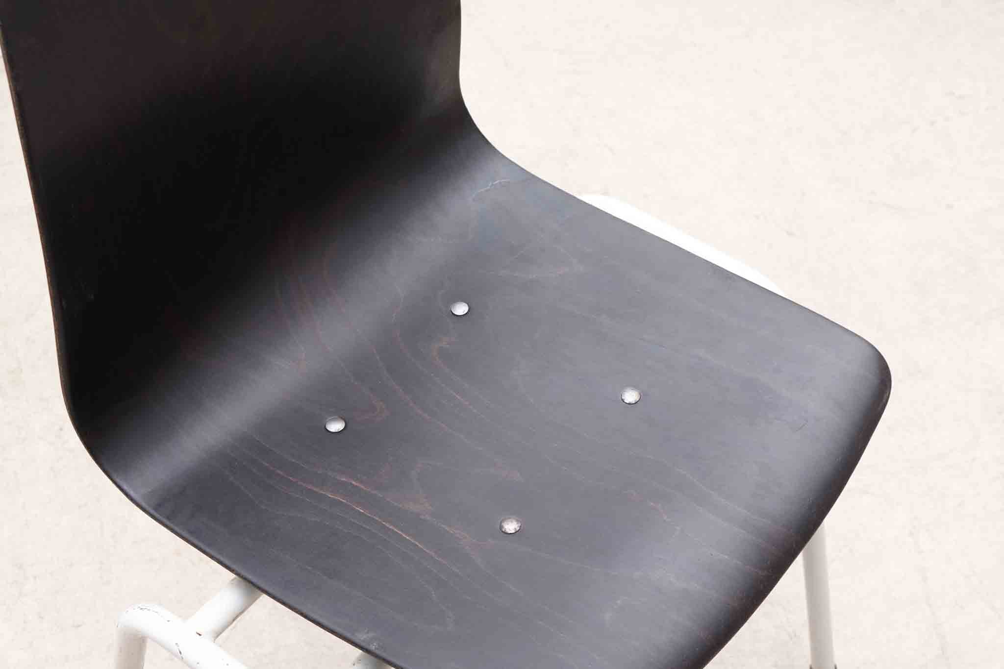 Chaise pagholz blanche Cartel de Belleville