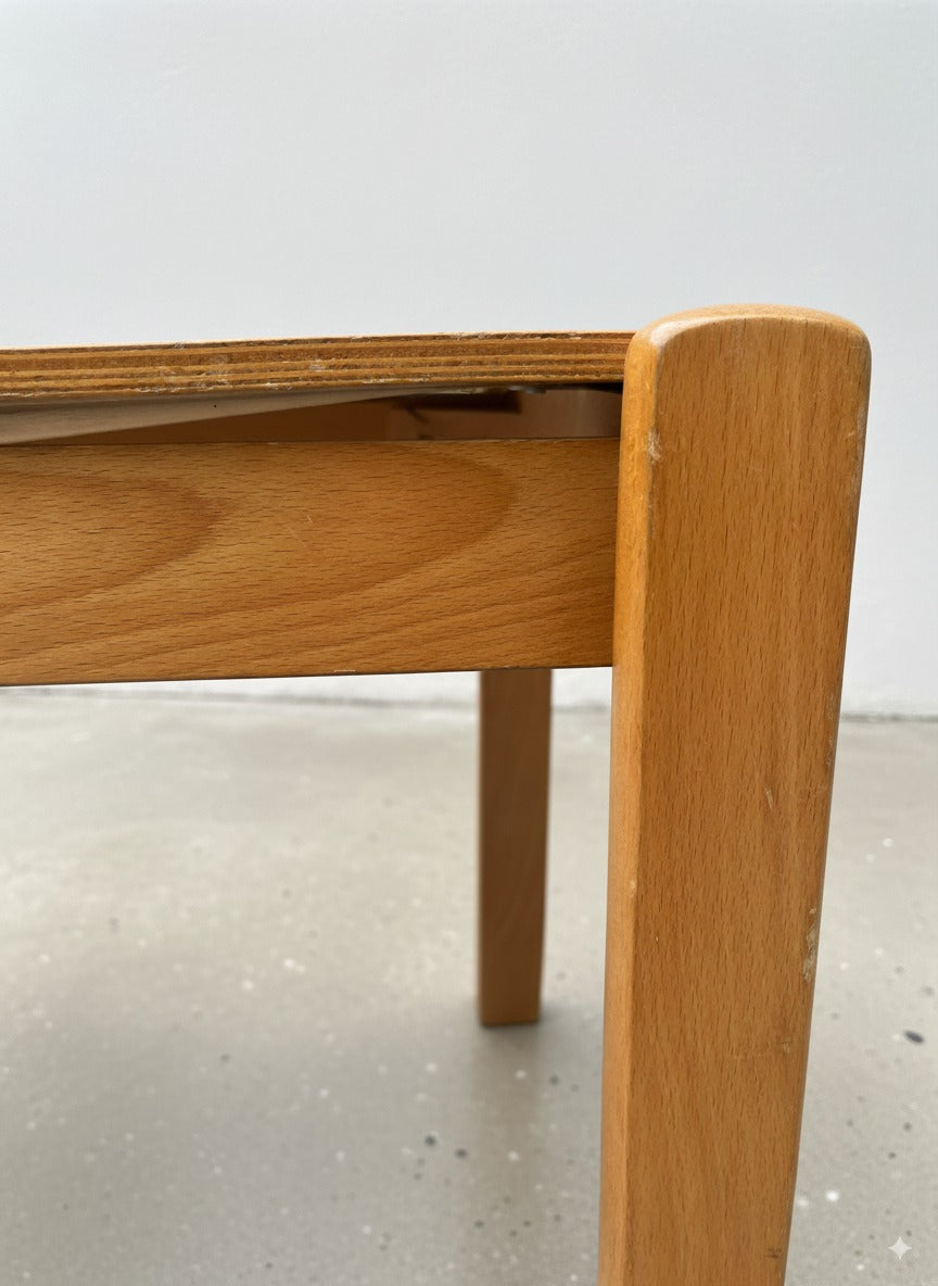 Chaise style scandinave "omega" hêtre Cartel de Belleville