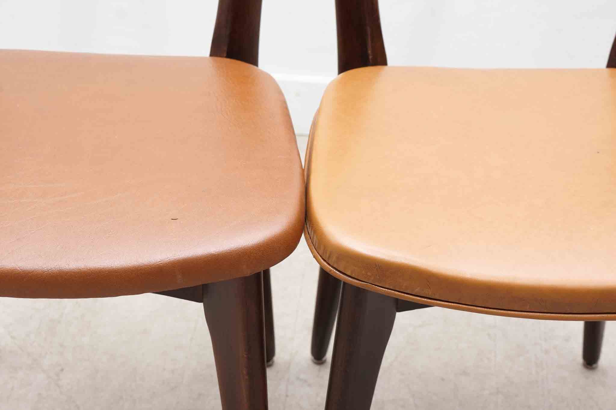 Chaise bistrot en skaï fauve et chêne foncé Cartel de Belleville