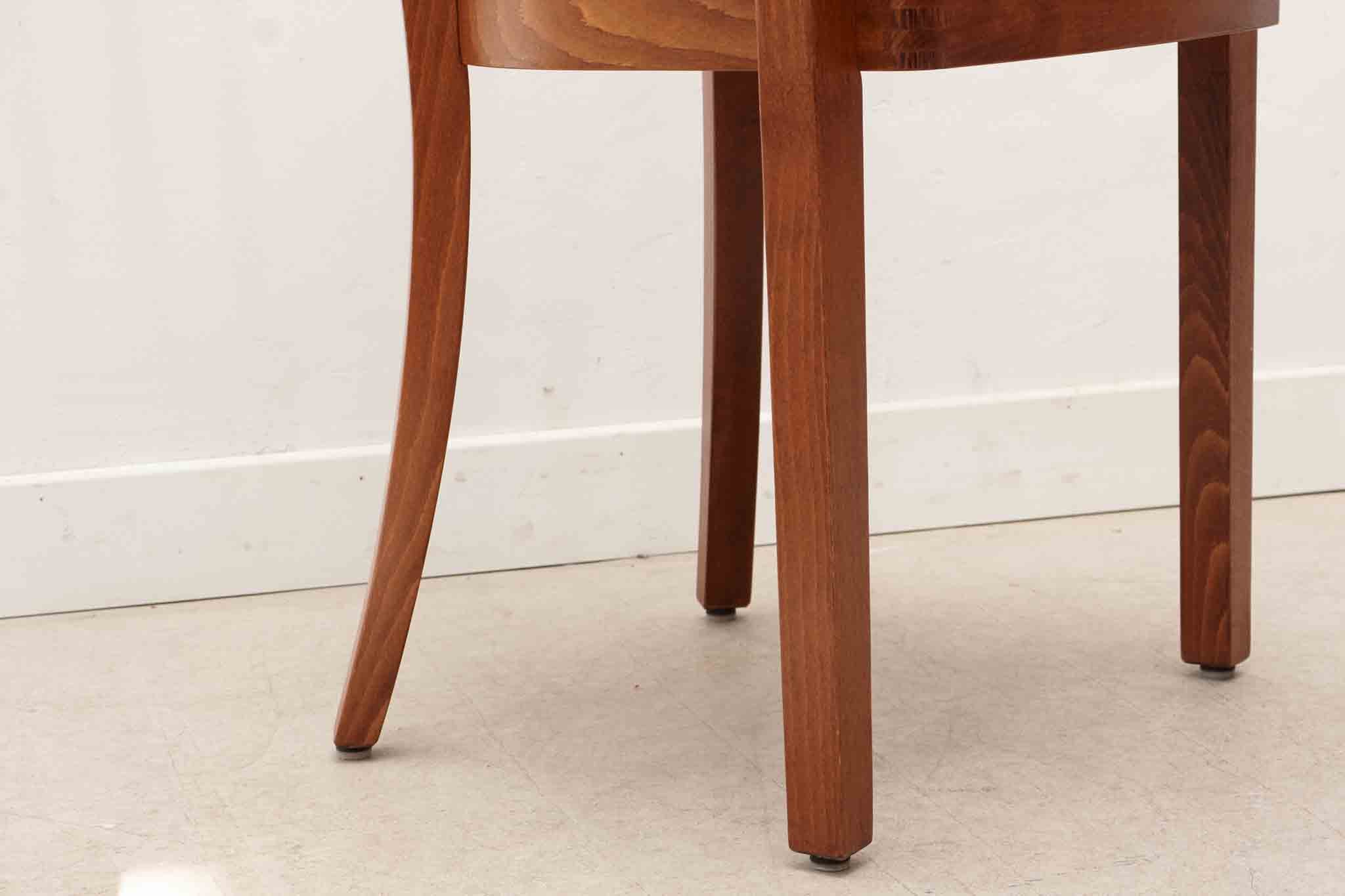 Chaise Stoelcker simili cuir noir et chêne