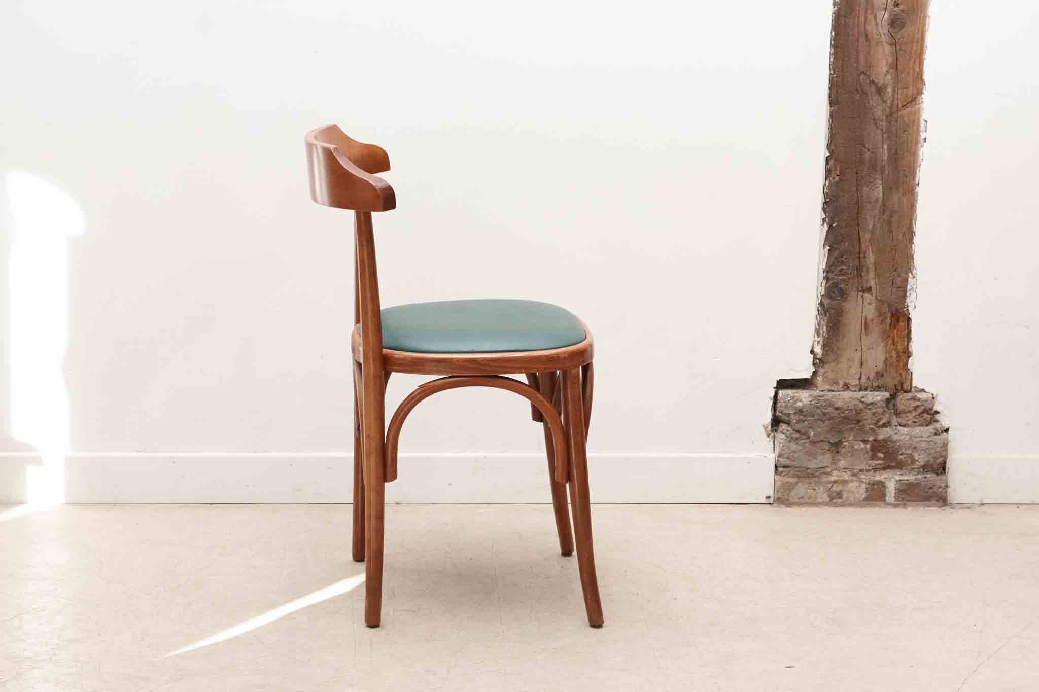 Chaise bistrot style Thonet rembourrée chêne et vert Cartel de Belleville
